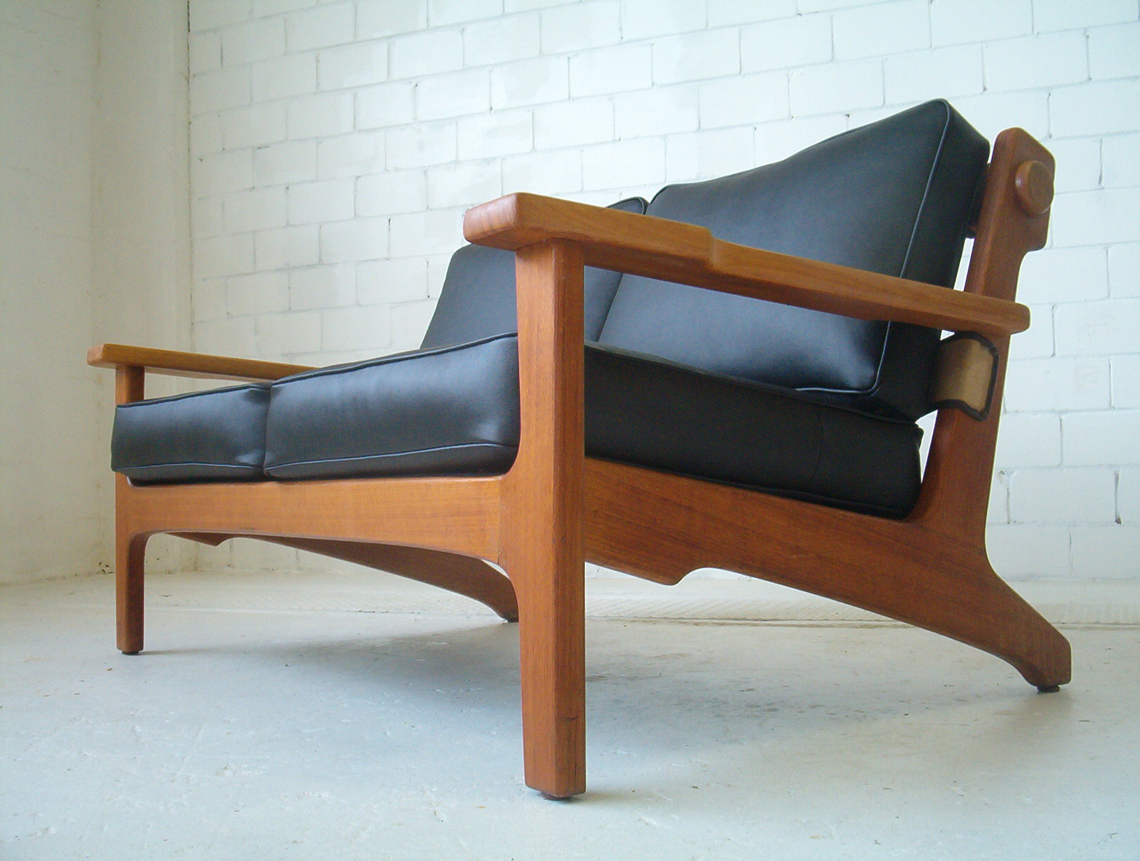 Tessa T5 2