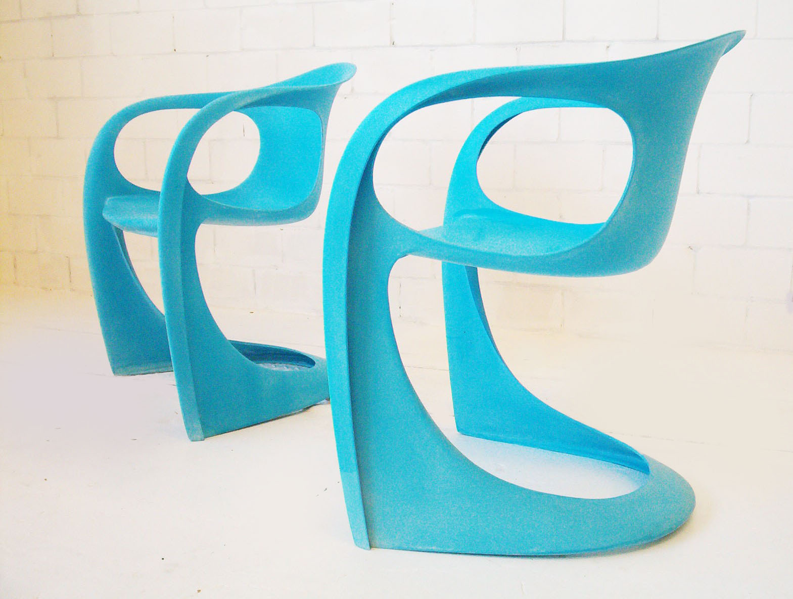 casala-blue-stackable-chairs-vintage-retro-panton-era