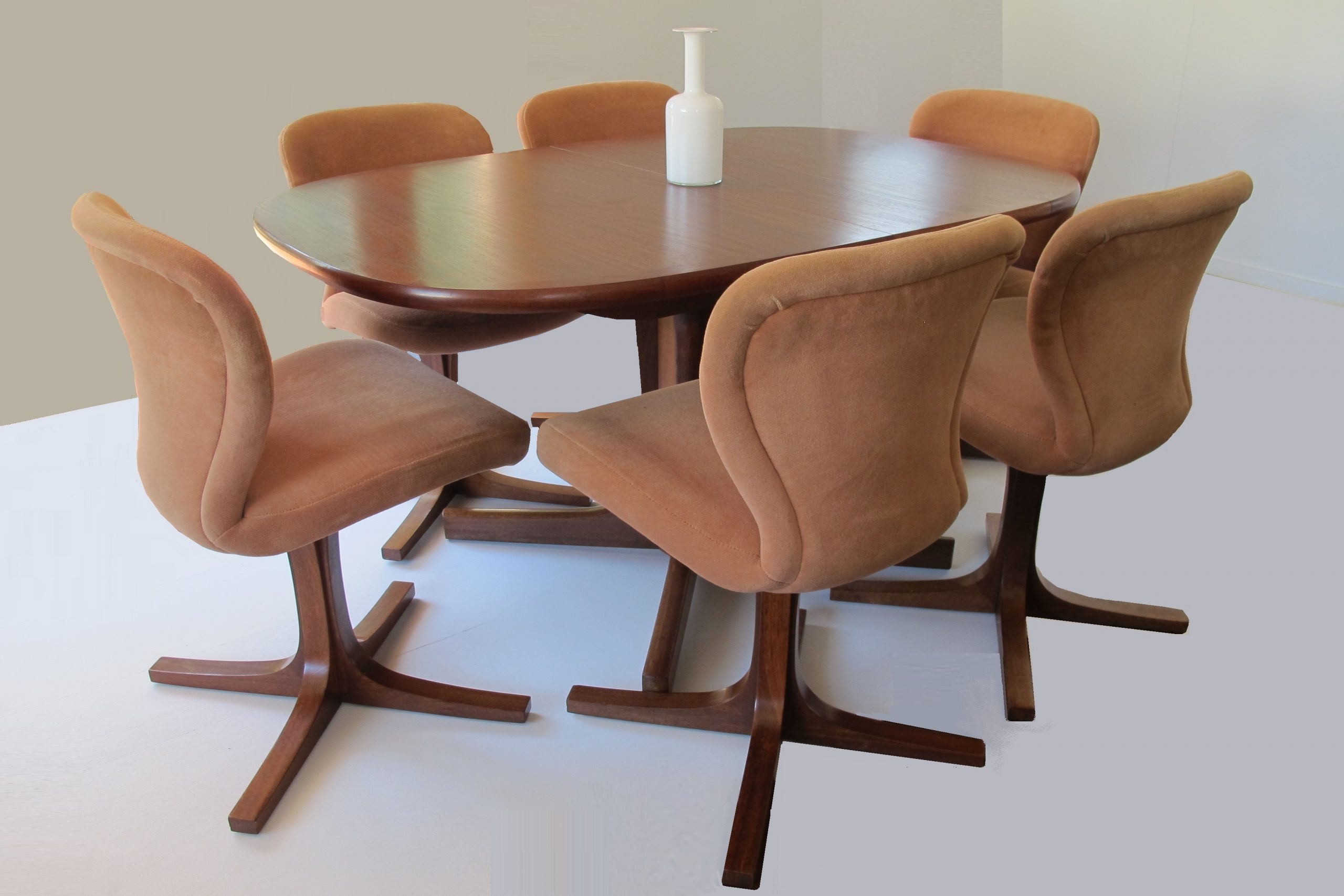 6-vintage-catt-furniture-dining-chairs-Australian-Jarrah-Parker-era-Arne-Jacobsen-style