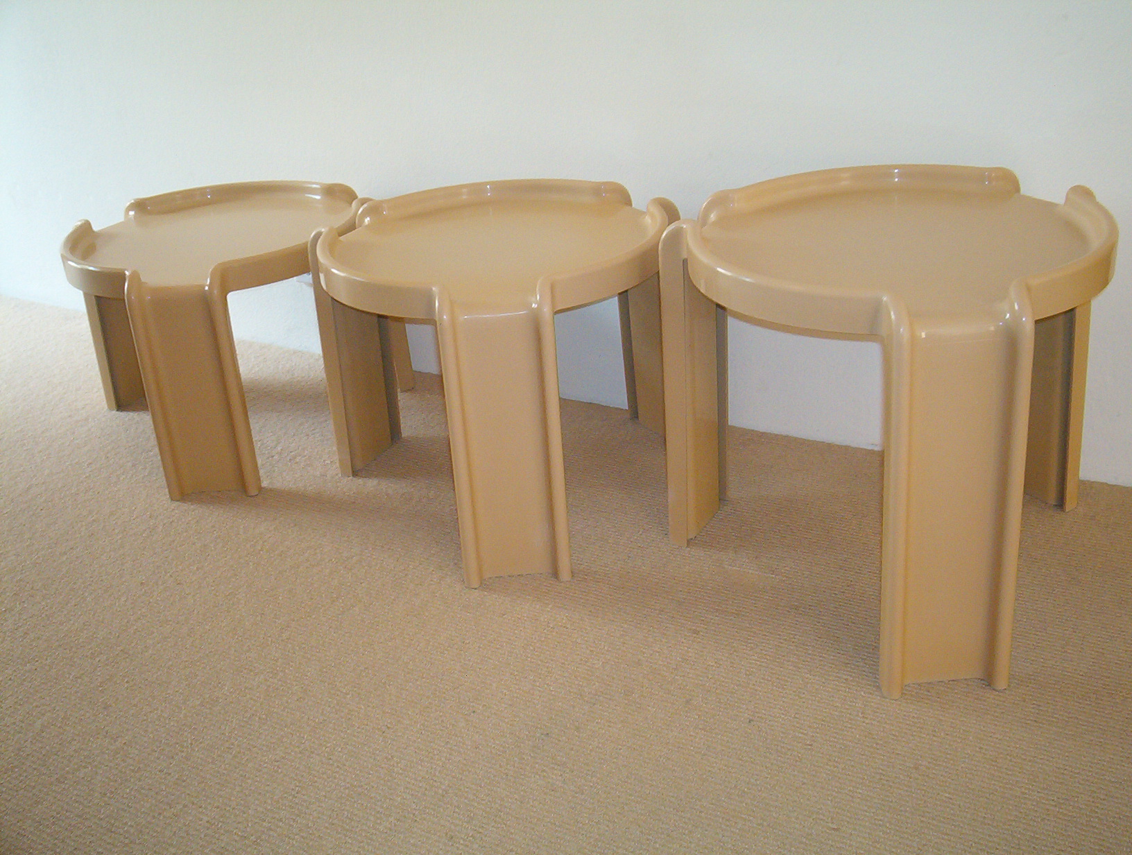 kartell-nest-3-stacking-side-tables-vintage-retro-made-in-australia (2)
