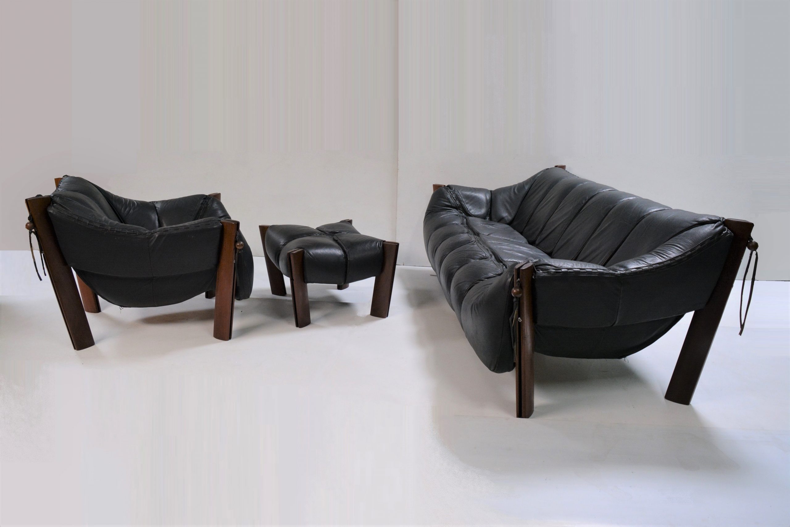 percival-lafer-vintage-leather-chairs-retro-danish-era-brazil-pallisander-rosewood-