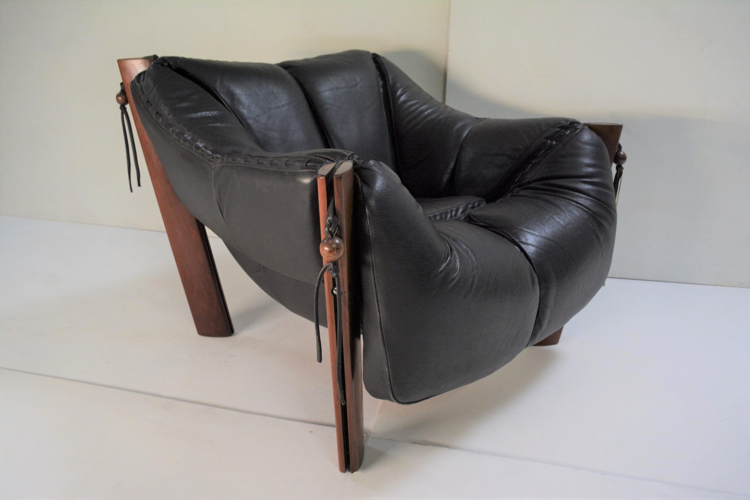 percival-lafer-vintage-leather-chairs-retro-danish-era-brazil-pallisander-rosewood-2