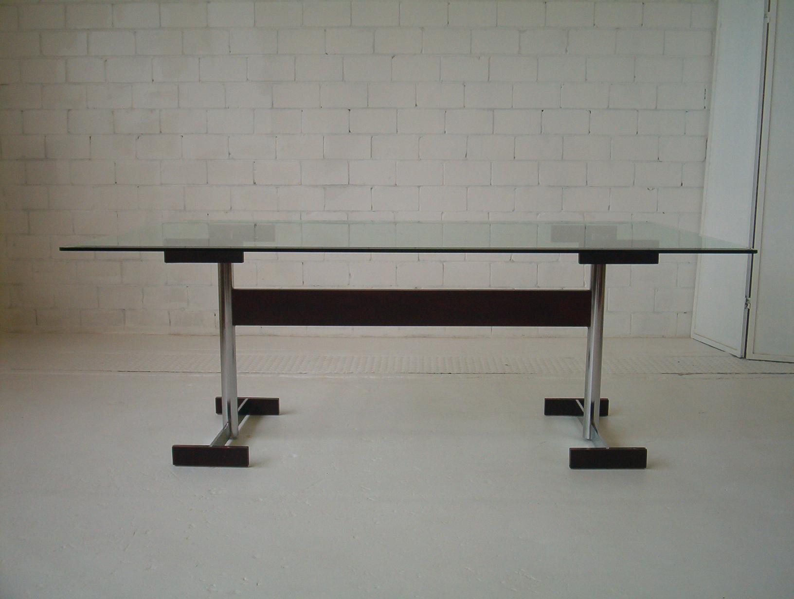 German-designer-dining-table-with-6-Parker-vintage-spadeback-chairs-4