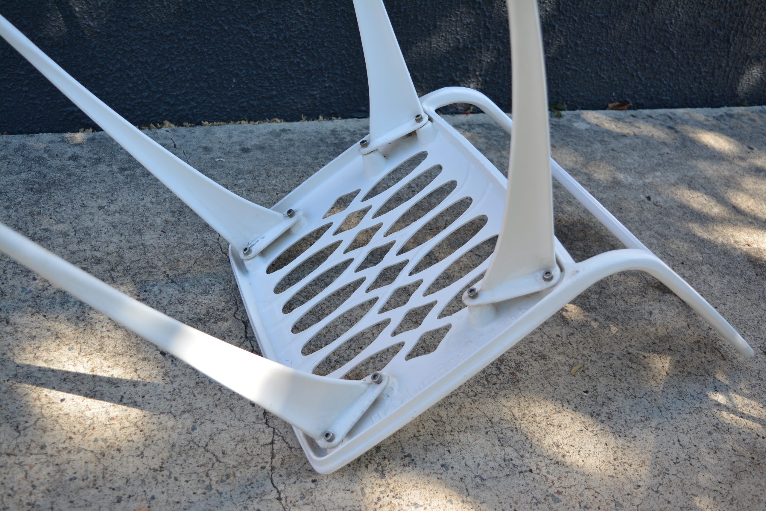 flexalum-outdoor-chairs-furniture-cast-aluminium-retro-vintage-outdoor-chairs (9)