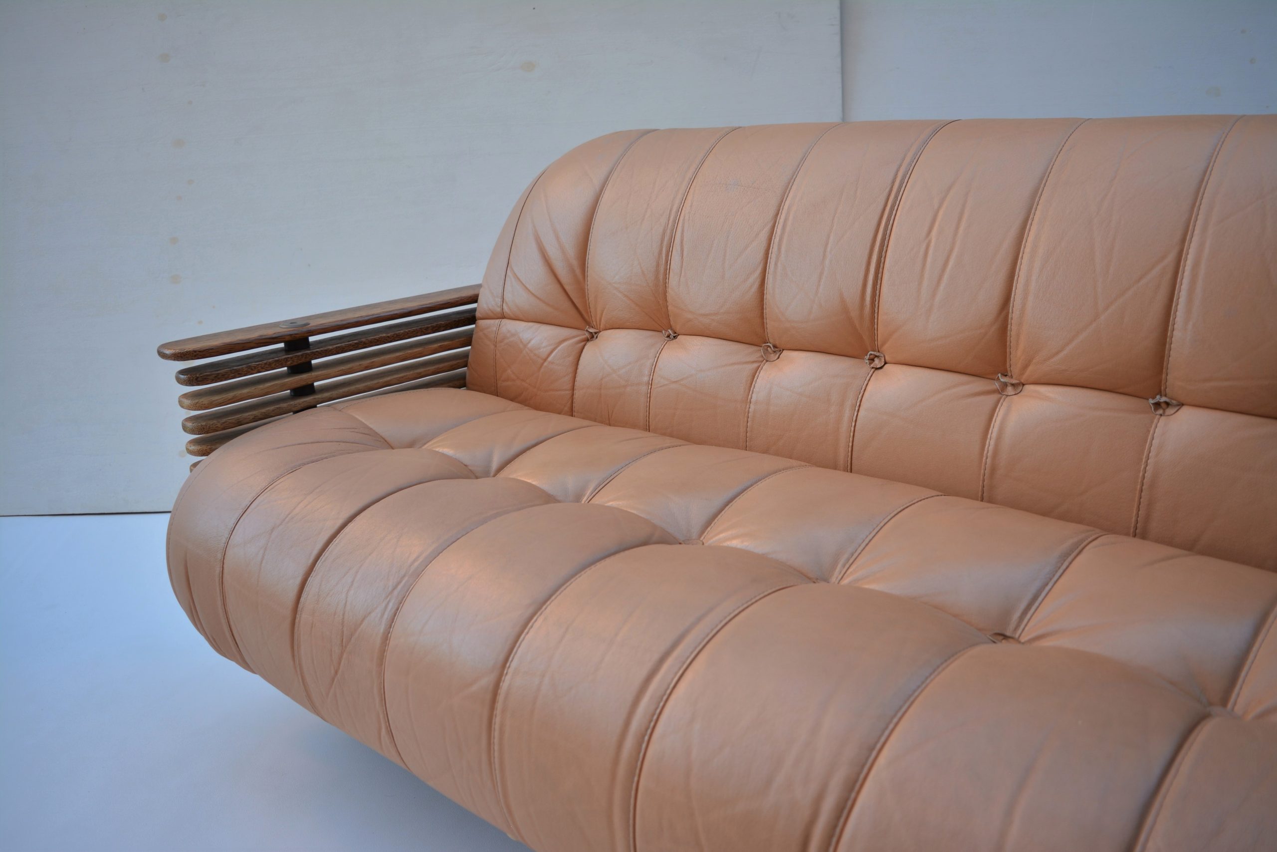 pacific-green-furniture-rare-lounge-chairs-sofa-suite-leather-9