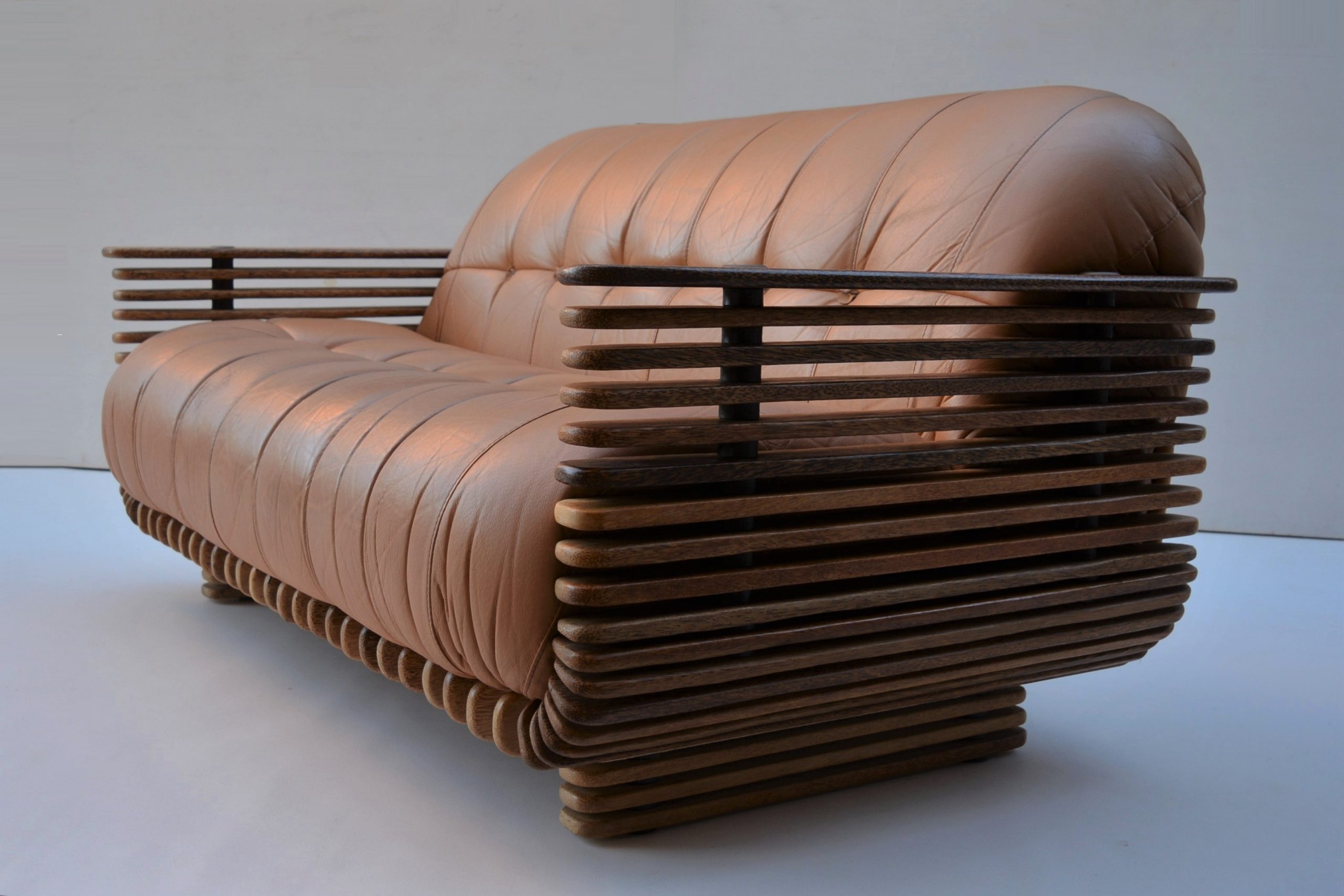 pacific-green-furniture-vintage-lounge-chairs-sofa-suite-leather-3