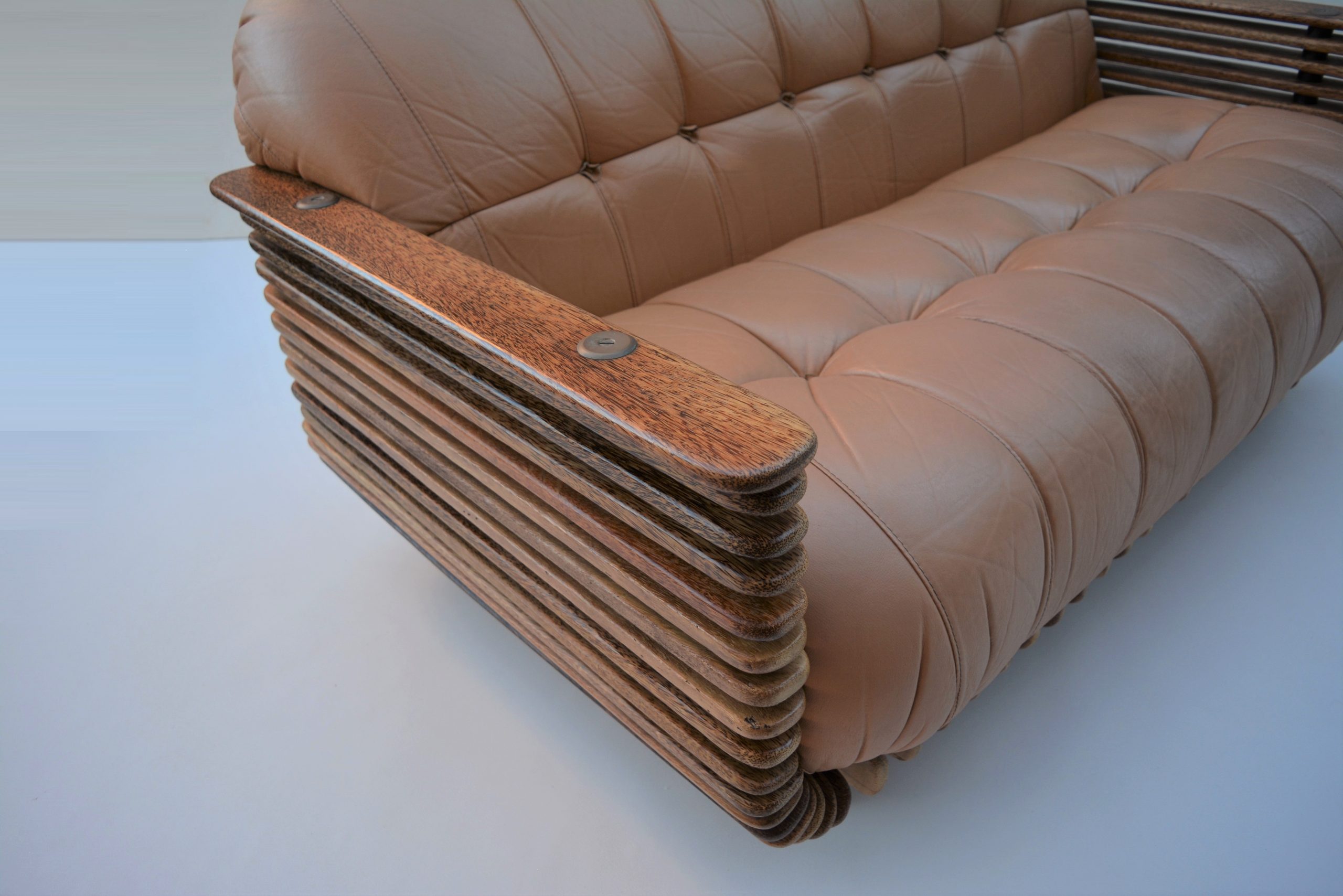 pacific-green-furniture-vintage-lounge-chairs-sofa-suite-leather-6 (2)