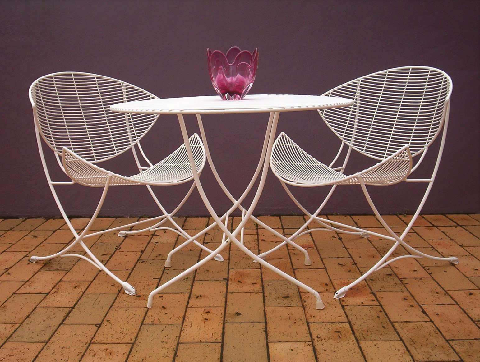 breotex-outdoor-vintage-wire-satellite-chairs-1950's-retro-bertoia-era-patio-setting-