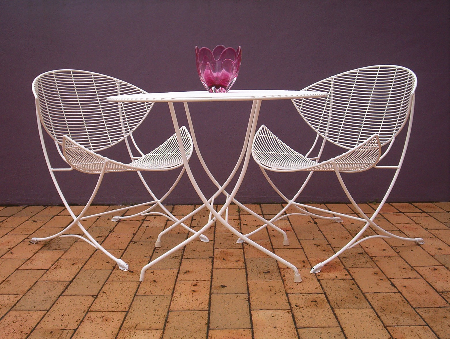 breotex-outdoor-vintage-wire-satellite-chairs-1950's-retro-bertoia-era-patio-setting- (2)