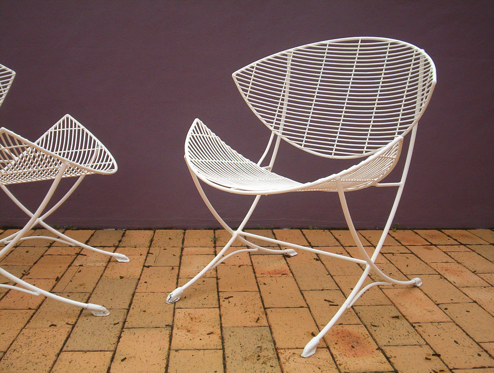 breotex-outdoor-vintage-wire-satellite-chairs-1950's-retro-bertoia-era-patio-setting7