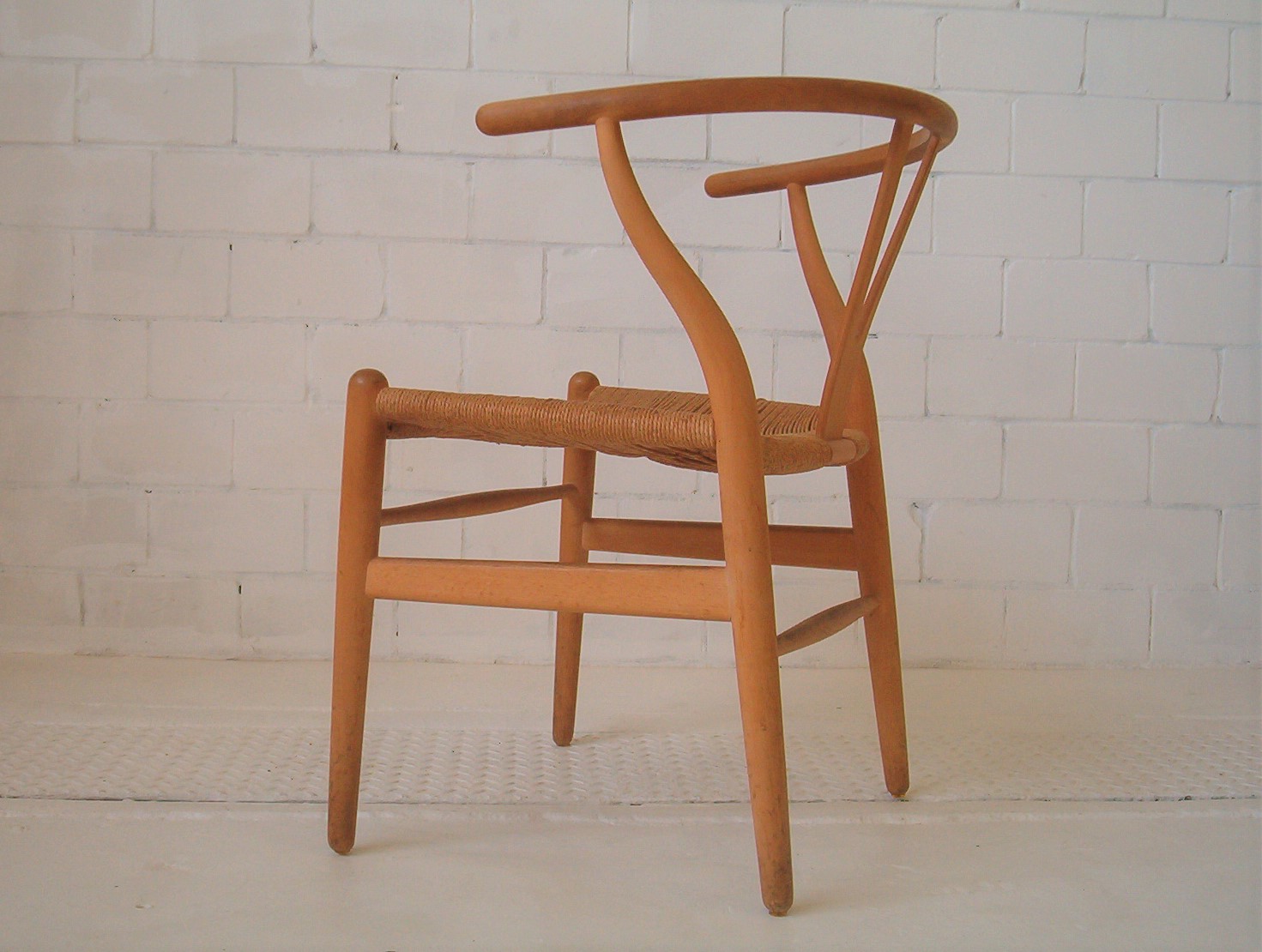 hans-wegner-wishbone-chair-chairs-vintage-danish-dining-authentic-genuine-1