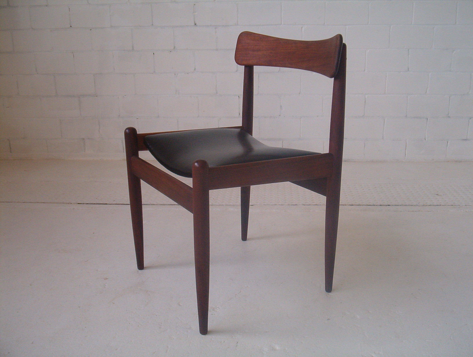 parker-vintage-railback-chairs-dining-danish-6-teak-1960's-fler-era-5