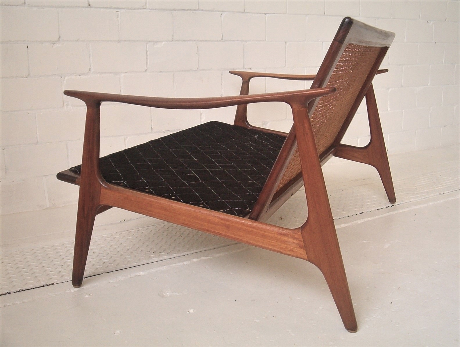 parker-furniture-2-seater-sofa-1960's-vintage-teak-sofa-danish-era (8)