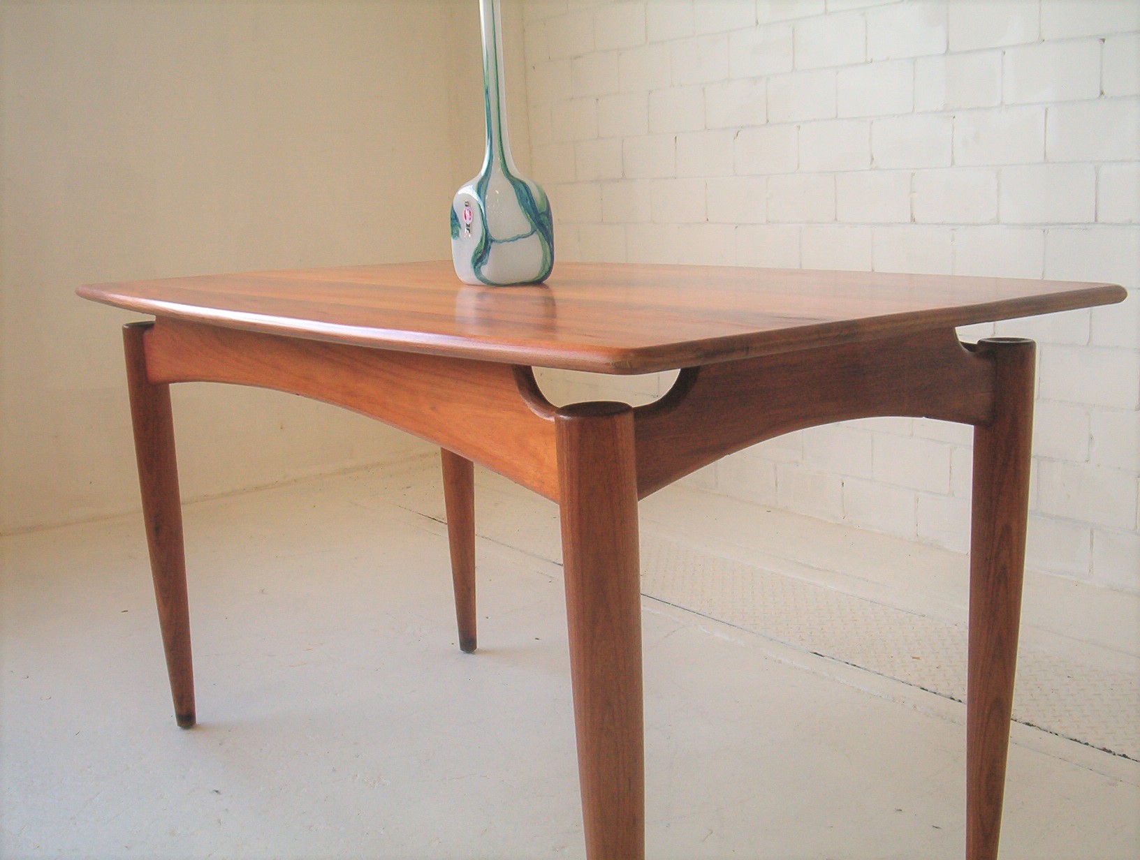 solid-timber-vintage-dining-table-parker-fler-rudowski-rosando-zoureff-era (9)