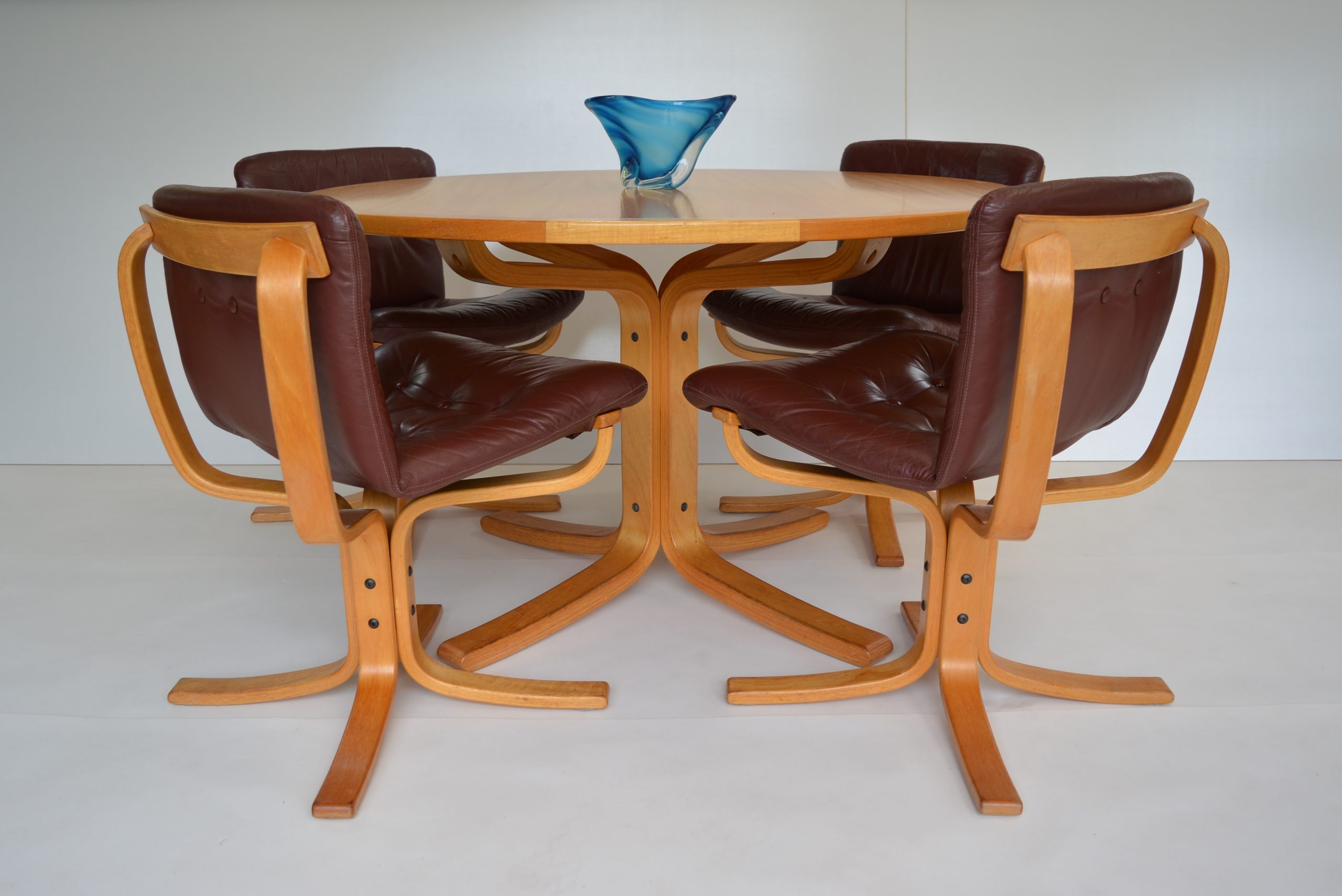 joe-rufenacht-vintage-solid-timber-table-falcon-chair-table-australian-retro (2)