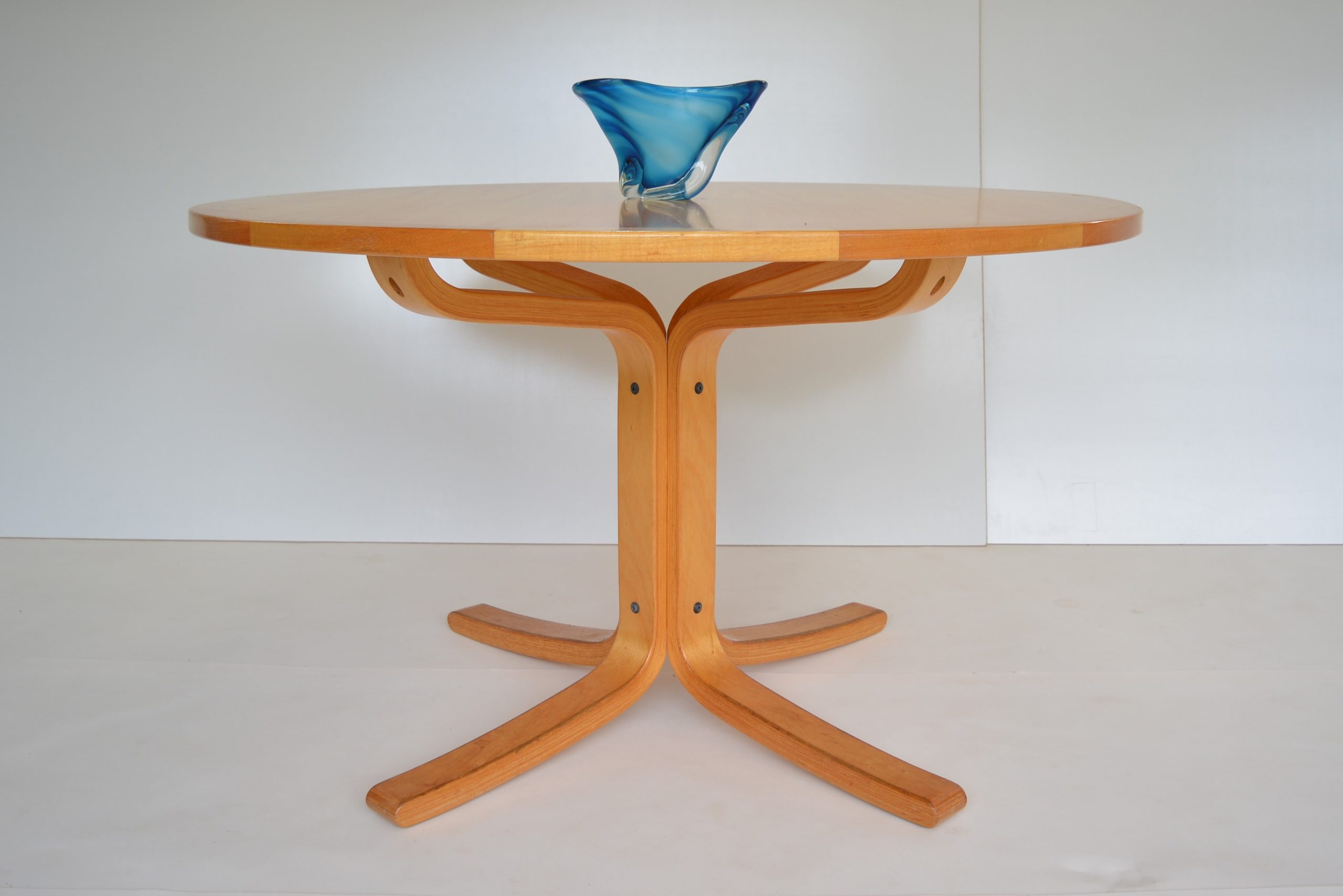 joe-rufenacht-vintage-solid-timber-table-falcon-chair-table-australian-retro (7)