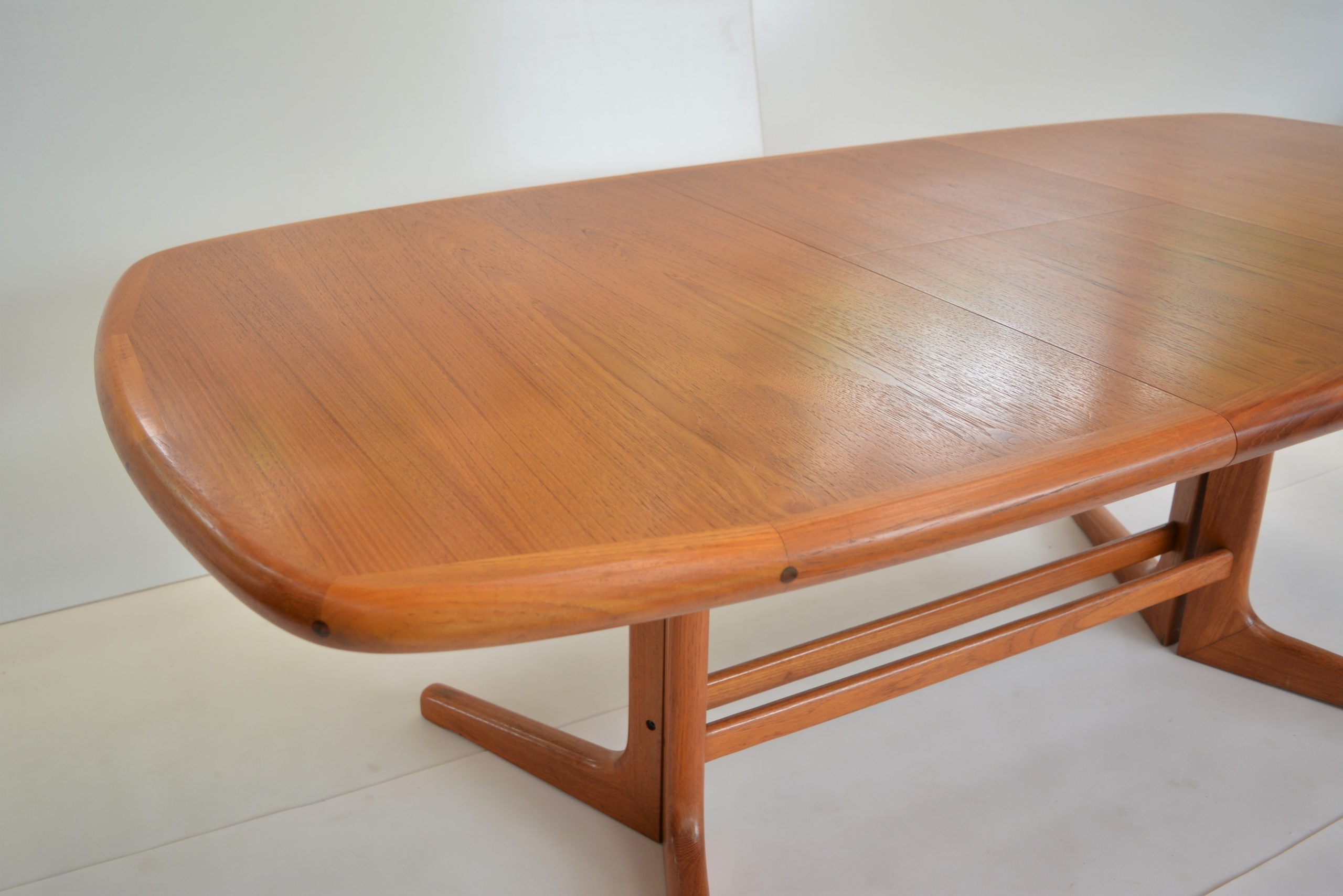 johannes-andersen-teak-dining-suite-danish-vintage-retro-chairs-table-parker-era (9)