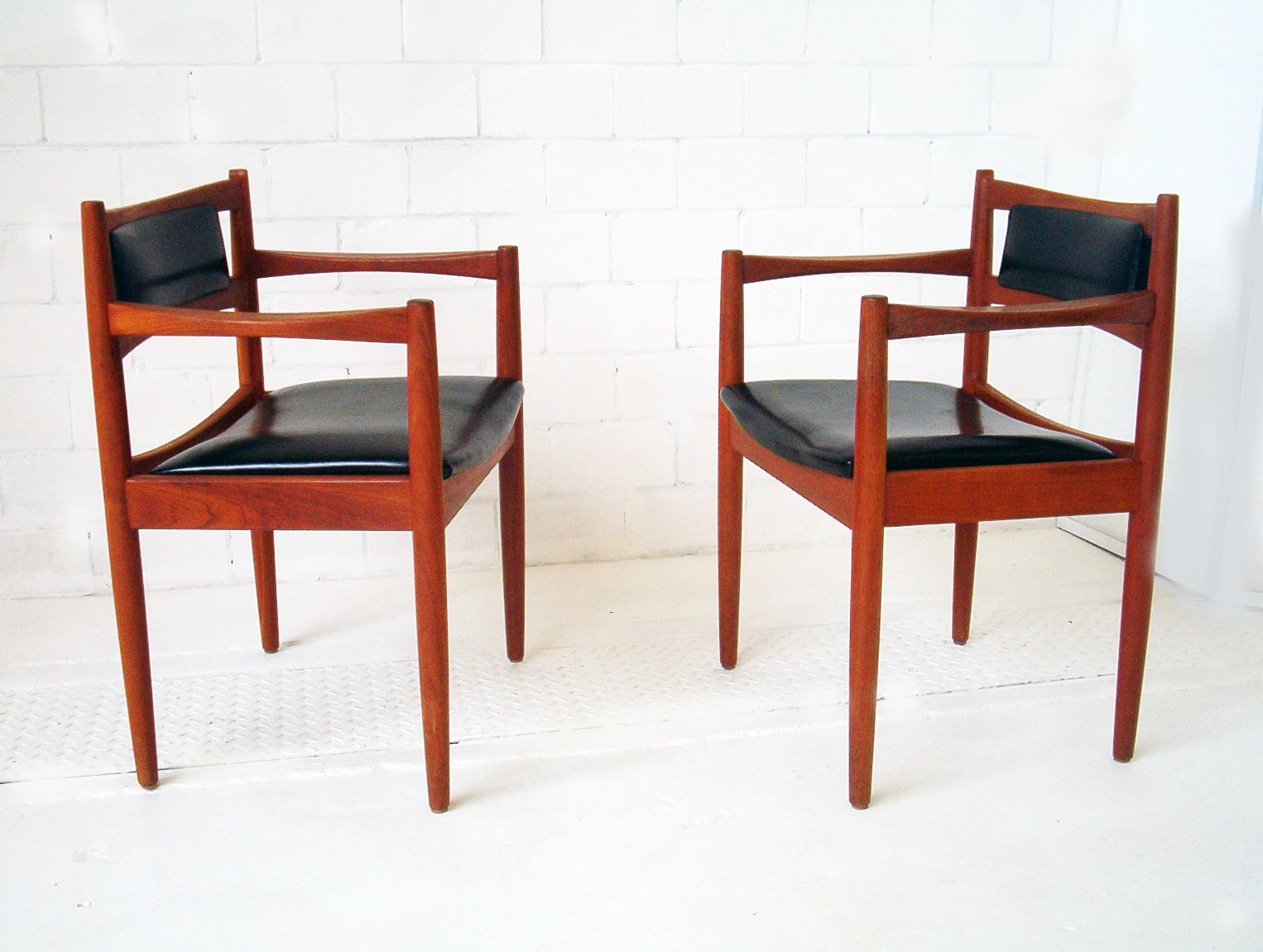 chiswell-dining-chairs-suite-vintage-retro-teak-parker-danish-fler-chairs (5)