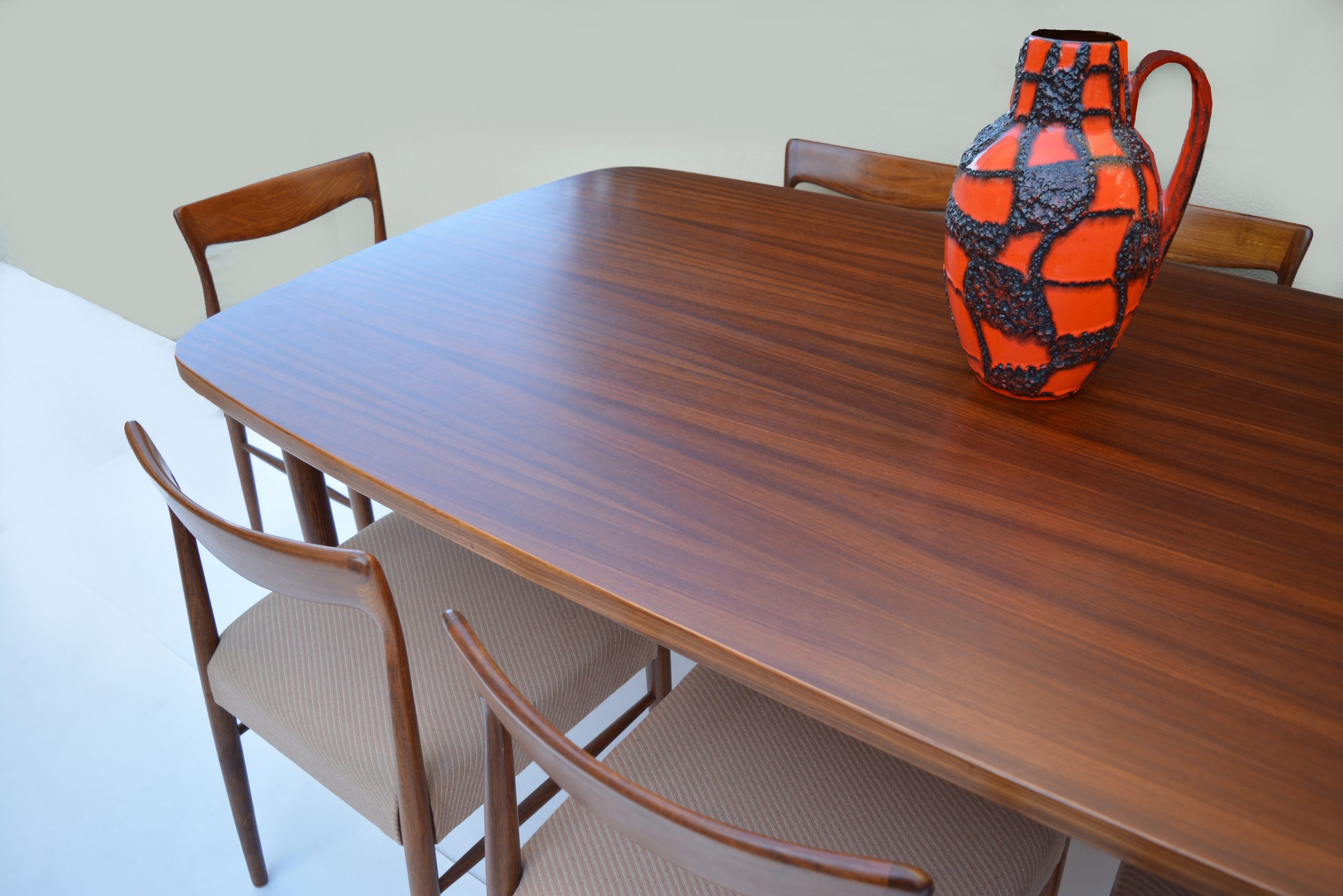 1-DQF-blackbean-table-vintage-danish-furniture-parker-era-dining-suite