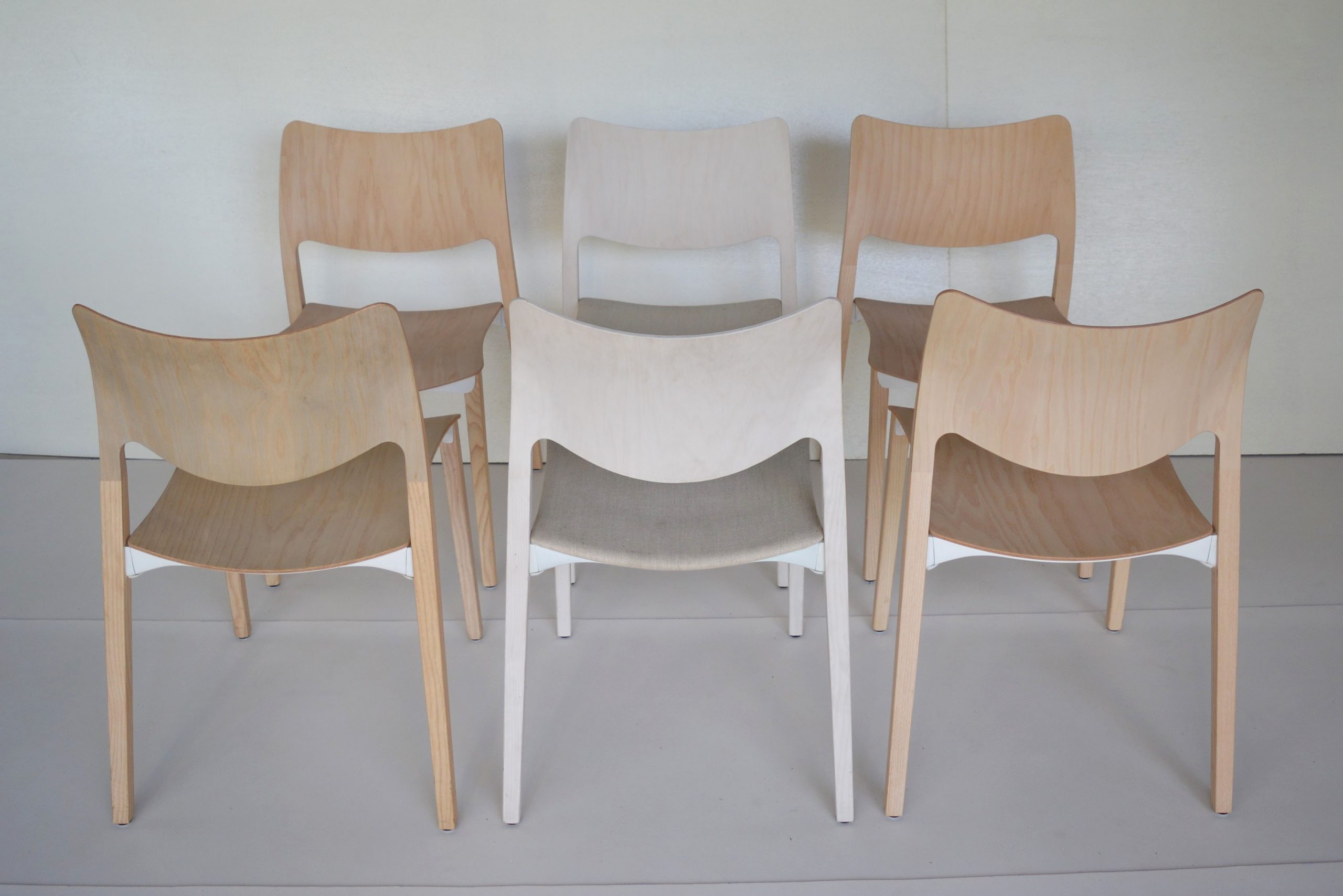 stua-laclasica-stackable-chairs-arne-jacobsen-era-modernist-designer-dining-chairs-danish-style (16)
