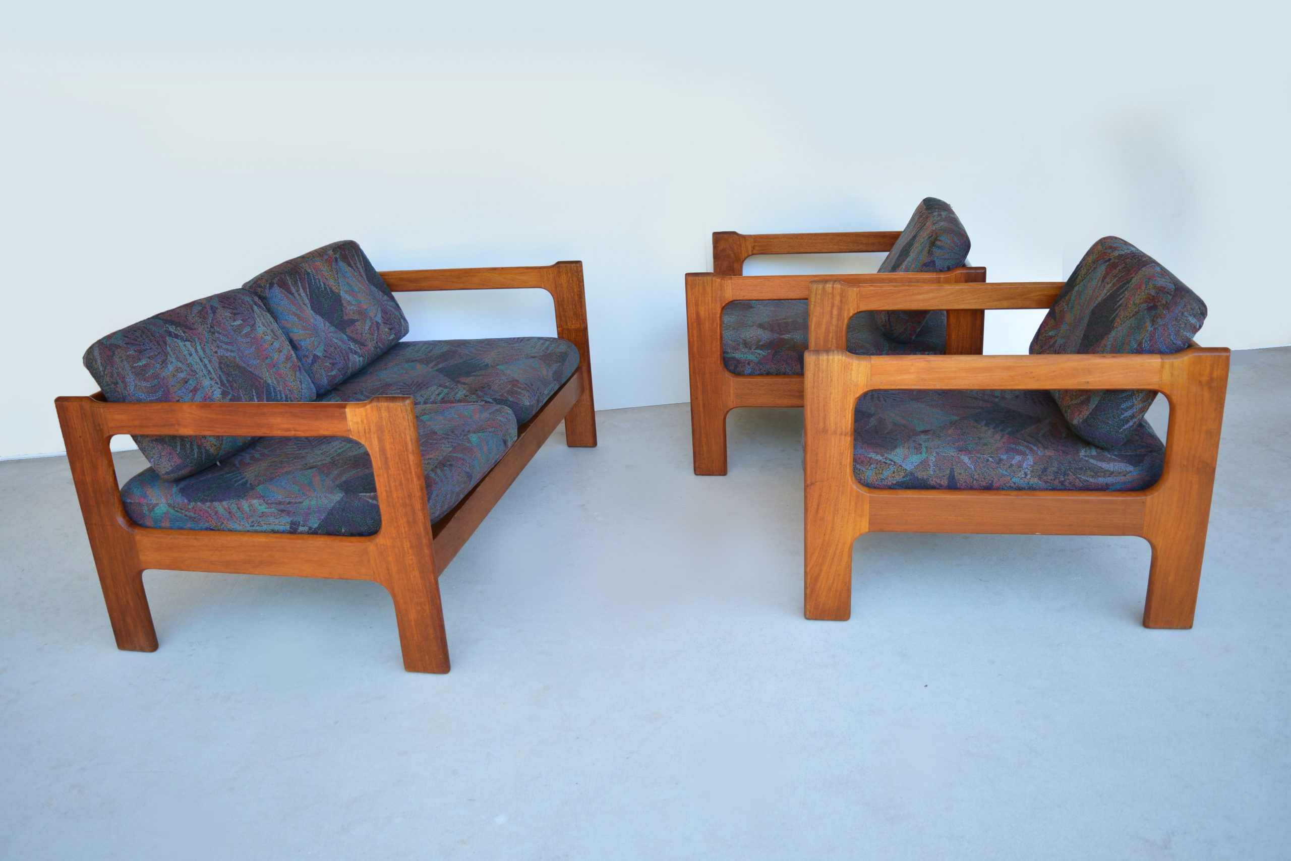 dqf-danish-quality-furniture-2-seater-lounge-sofas-suite-vintage-parker-era (11)