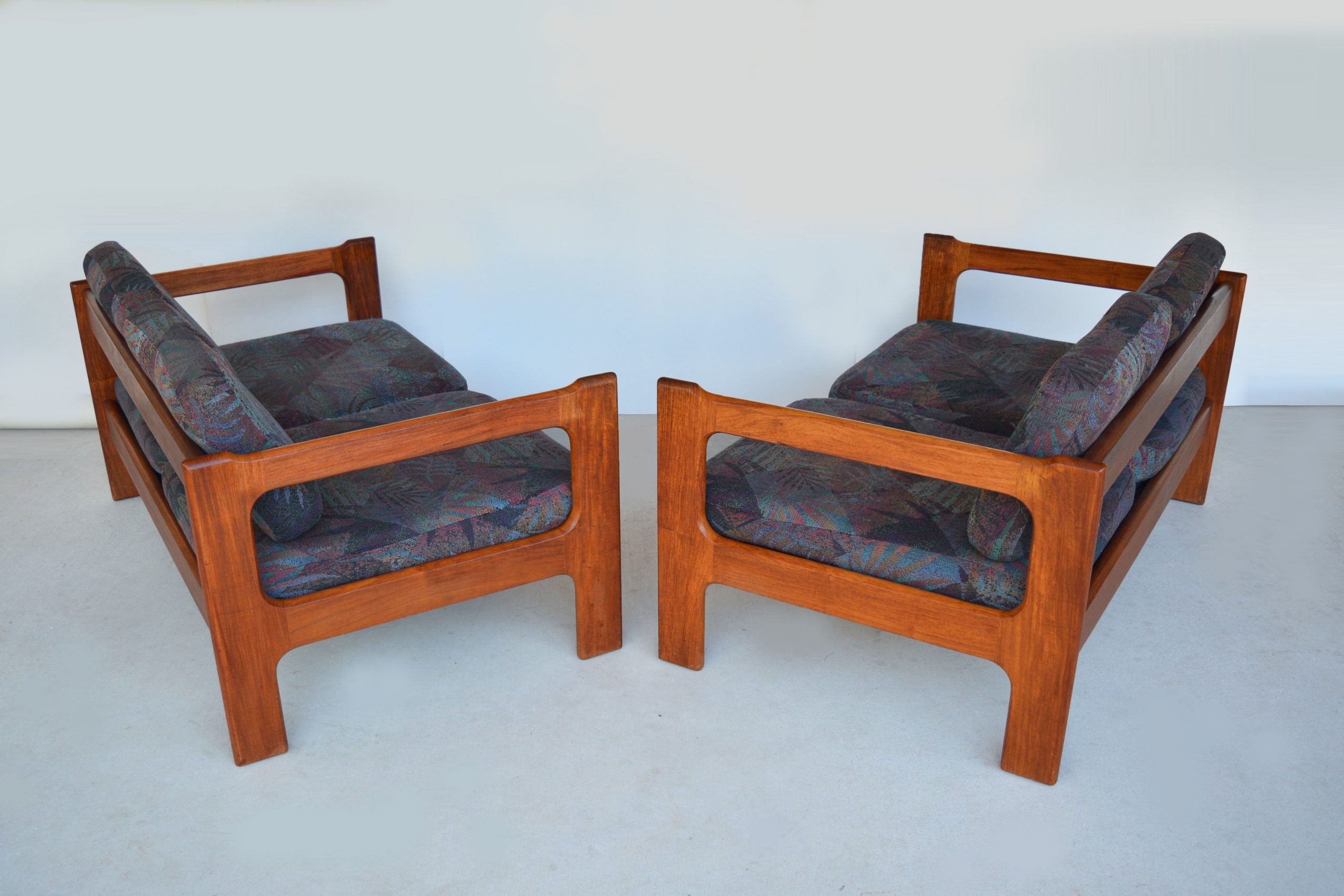 dqf-danish-quality-furniture-2-seater-lounge-sofas-suite-vintage-parker-era (4)