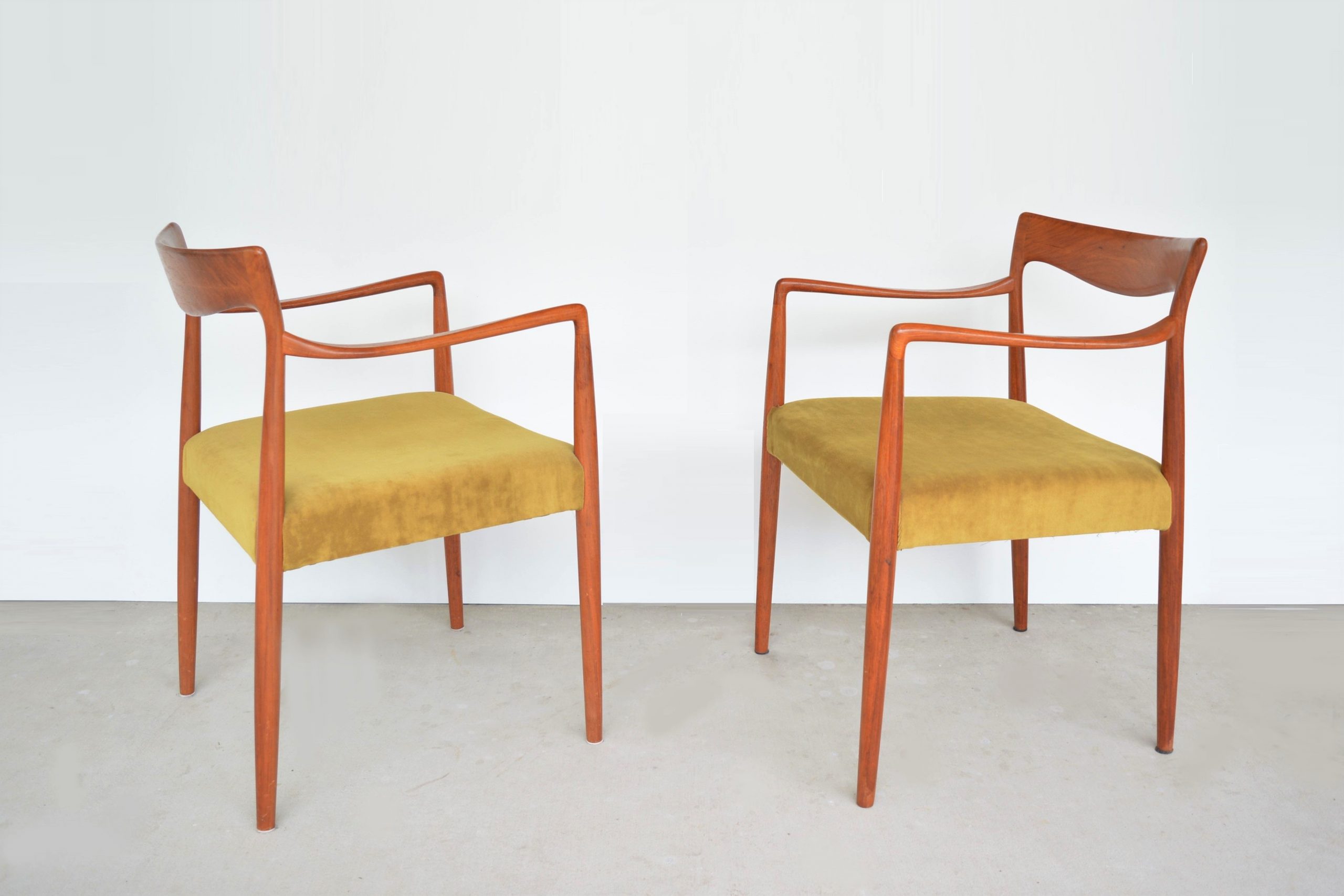 dqf-danish-quality-furniture-armchairs-dining-suite-vintage (3)