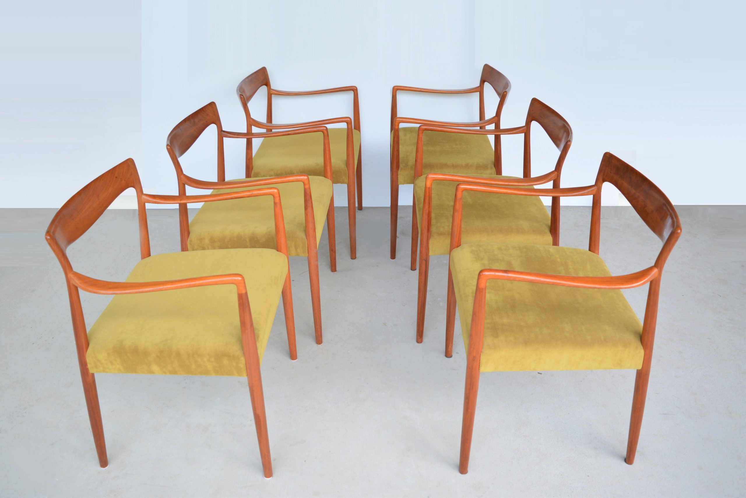 dqf-danish-quality-furniture-armchairs-dining-suite-vintage (4)