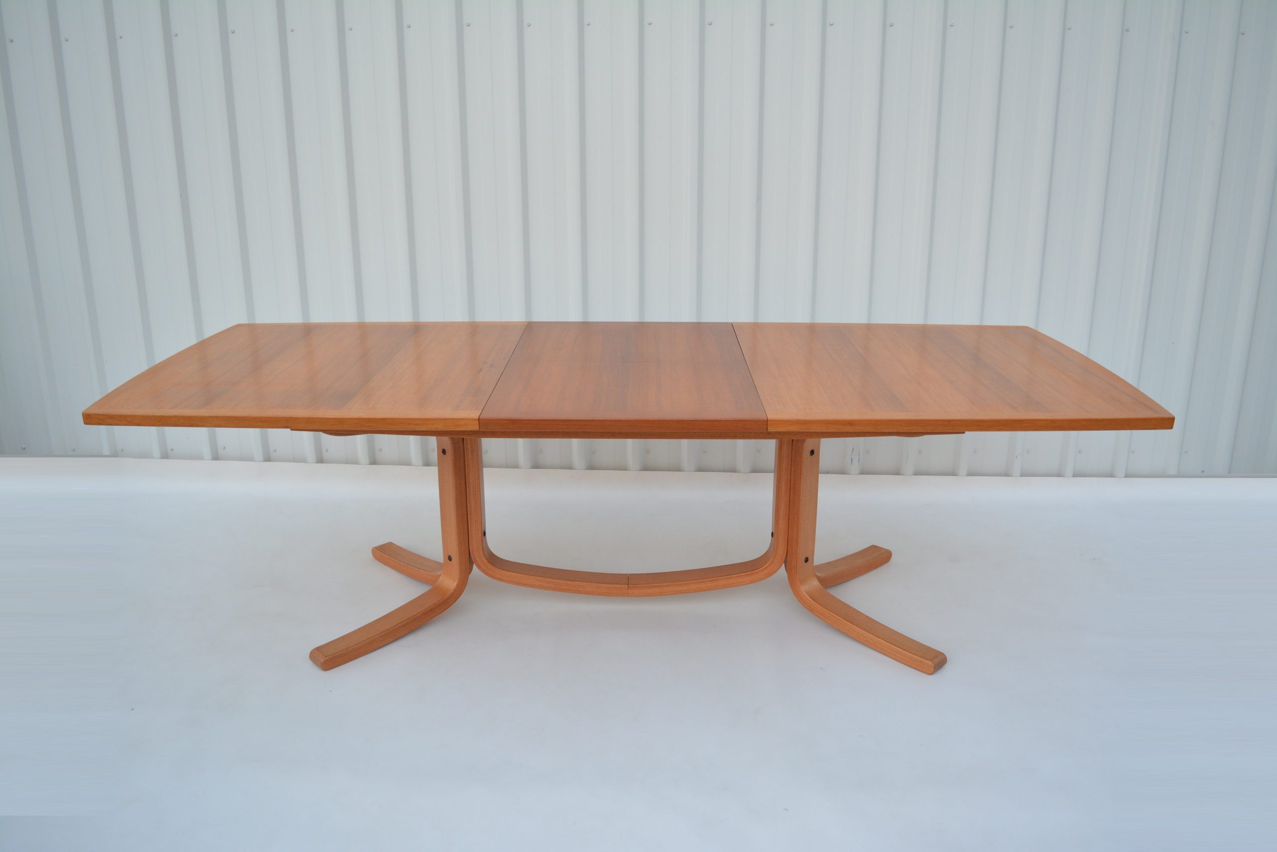 joe-rufenacht-timber-extension-dining-table-parker-danish-era-vintage-australian-custom-made-dining-suite (10)