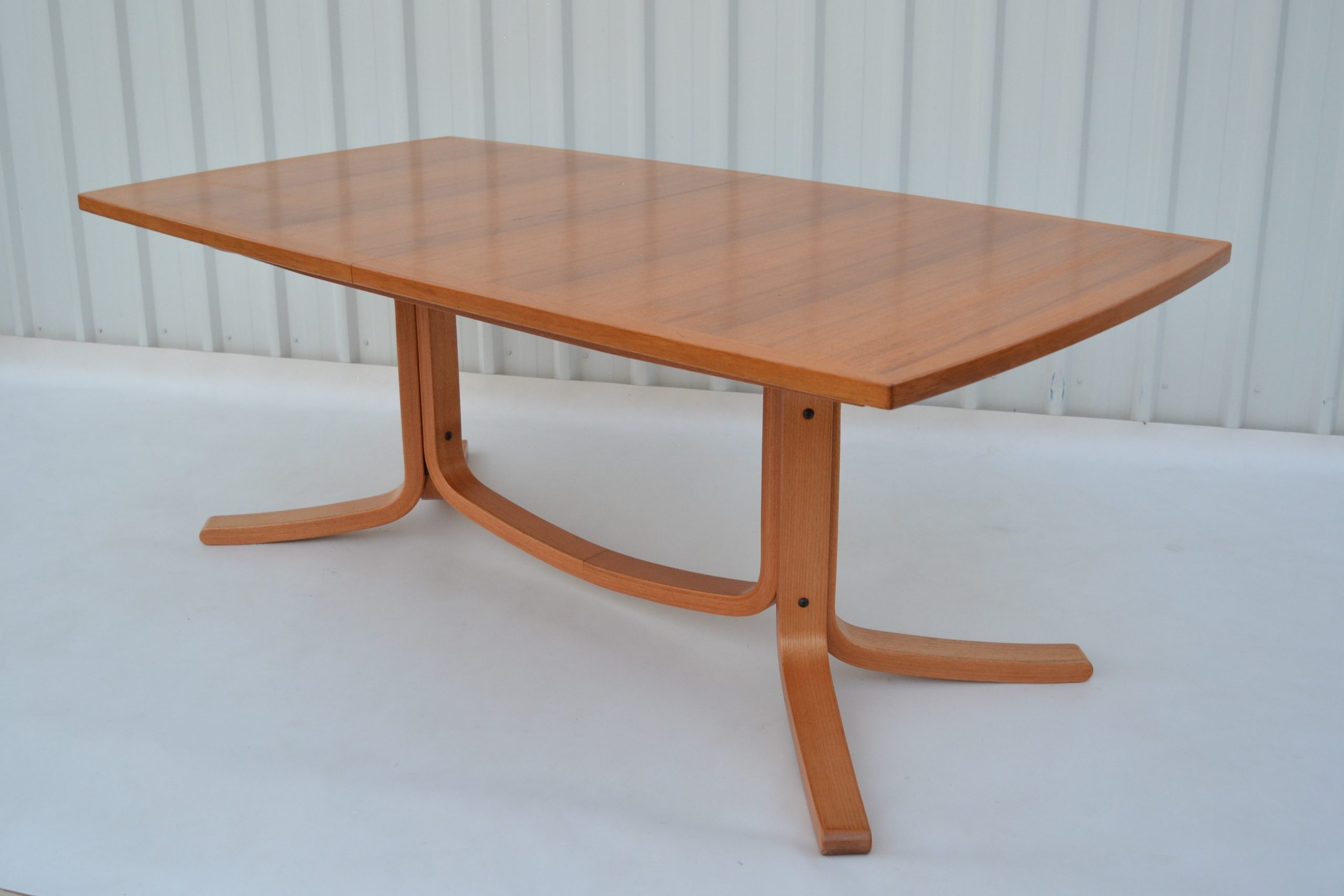 joe-rufenacht-timber-extension-dining-table-parker-danish-era-vintage-australian-custom-made-dining-suite (8)