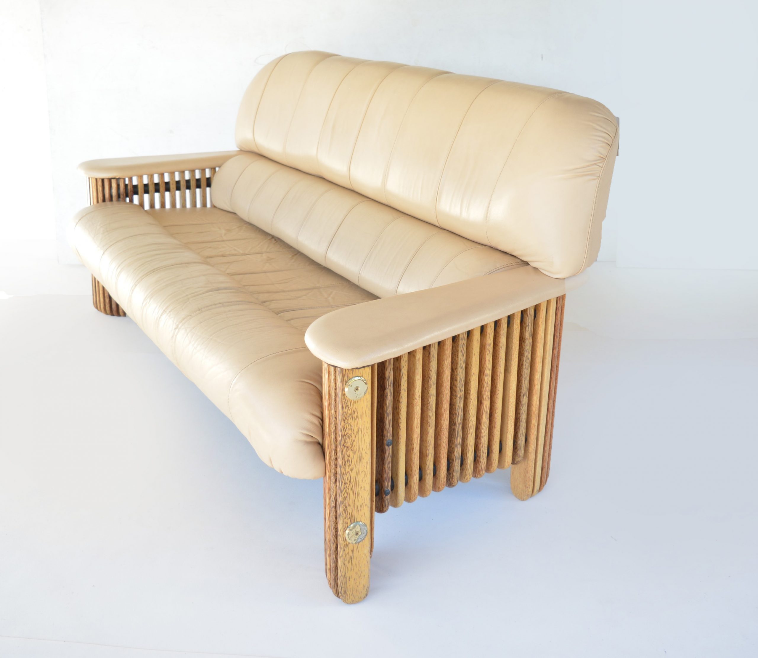 pacific-green-leather-lounge-suite-sofa-chairs-vintage-retro-designer-australian-furniture-b-b-italia-era (4)