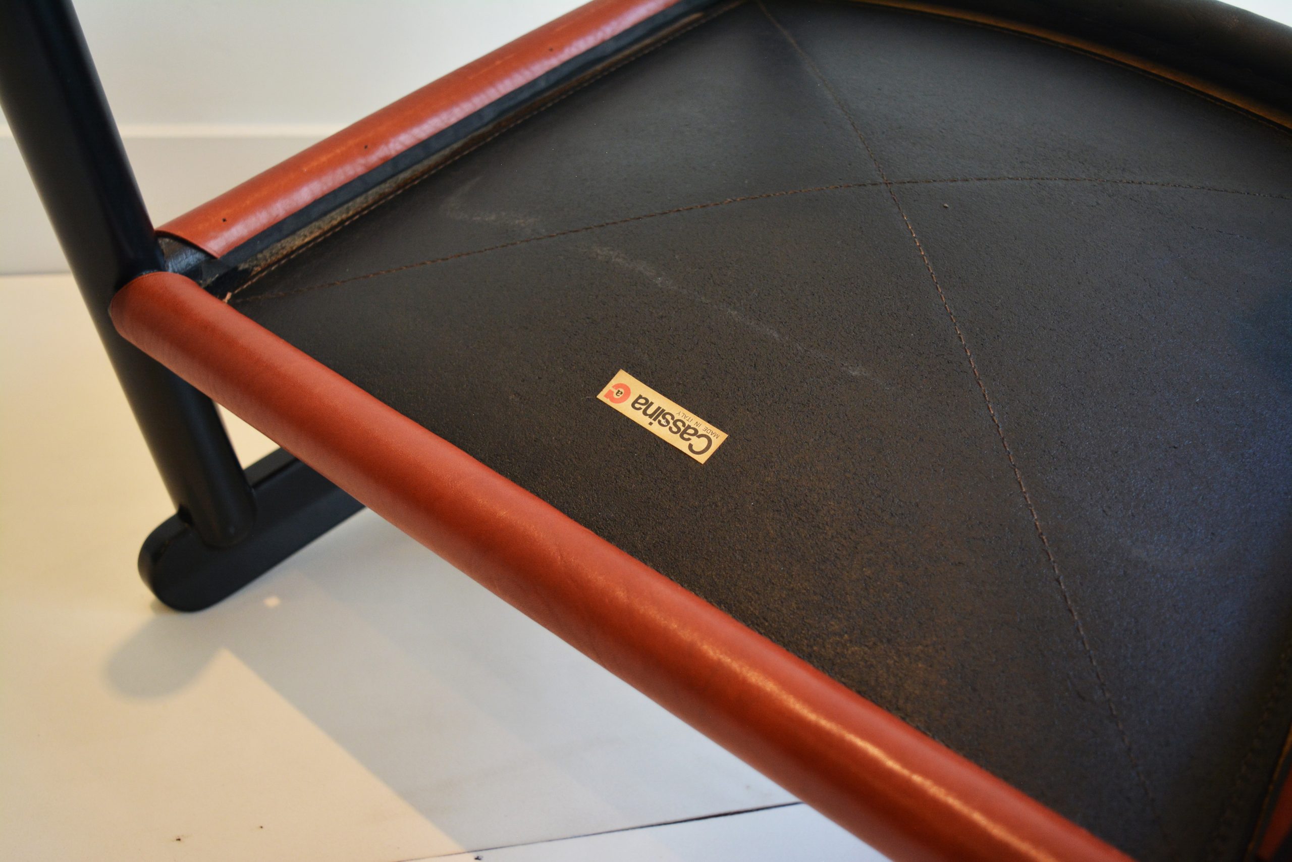 cassina-chairs-model-905-vico-magistretti-designer-dining-vintage-cab-b-b-italia-era (18)