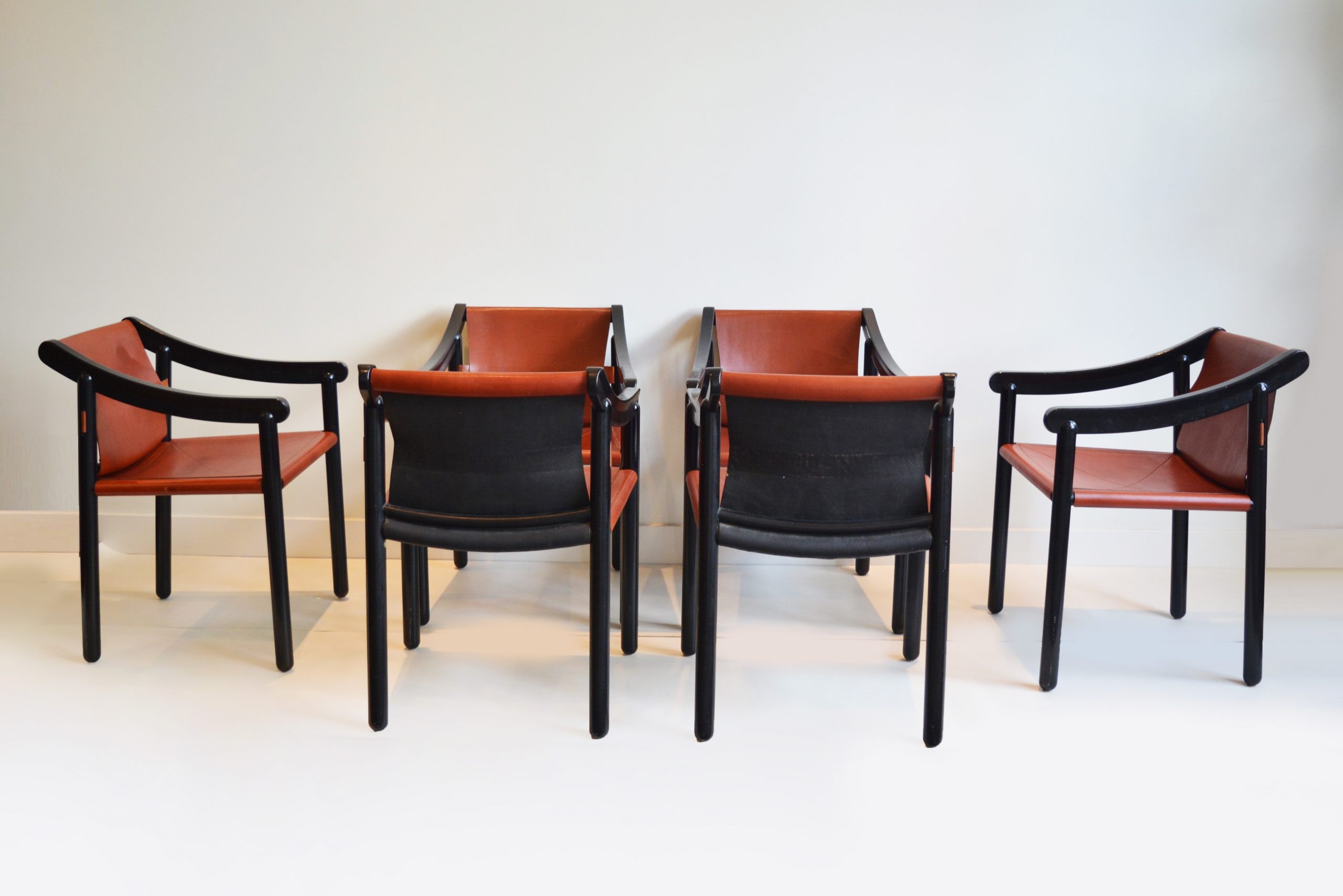 cassina-chairs-model-905-vico-magistretti-designer-dining-vintage-cab-b-b-italia-era (7)