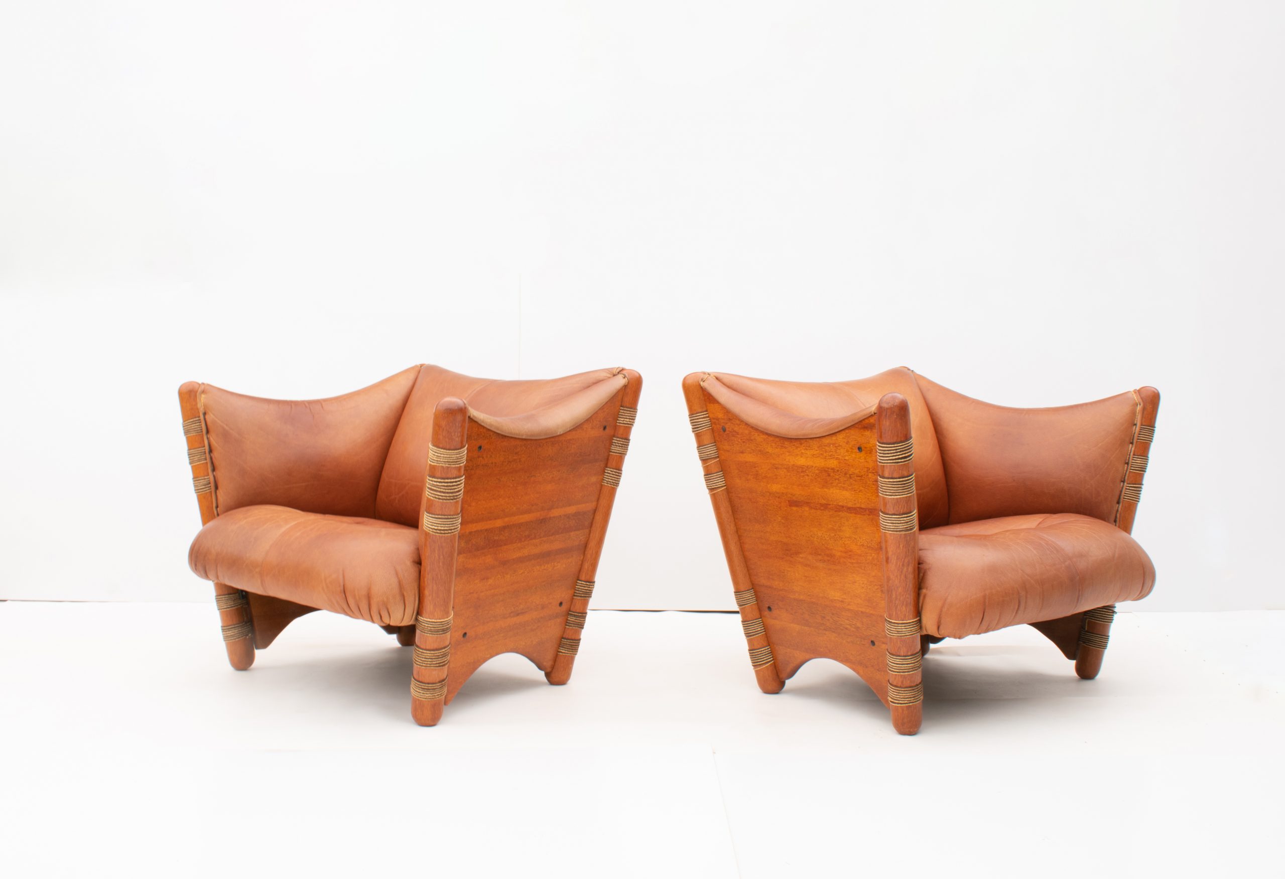 2-pacific-green-leather-couch-sofa-vintage-cayenne-australian-designer-tribal-b-b-italia-hand-crafted-furniture-era (1.4)