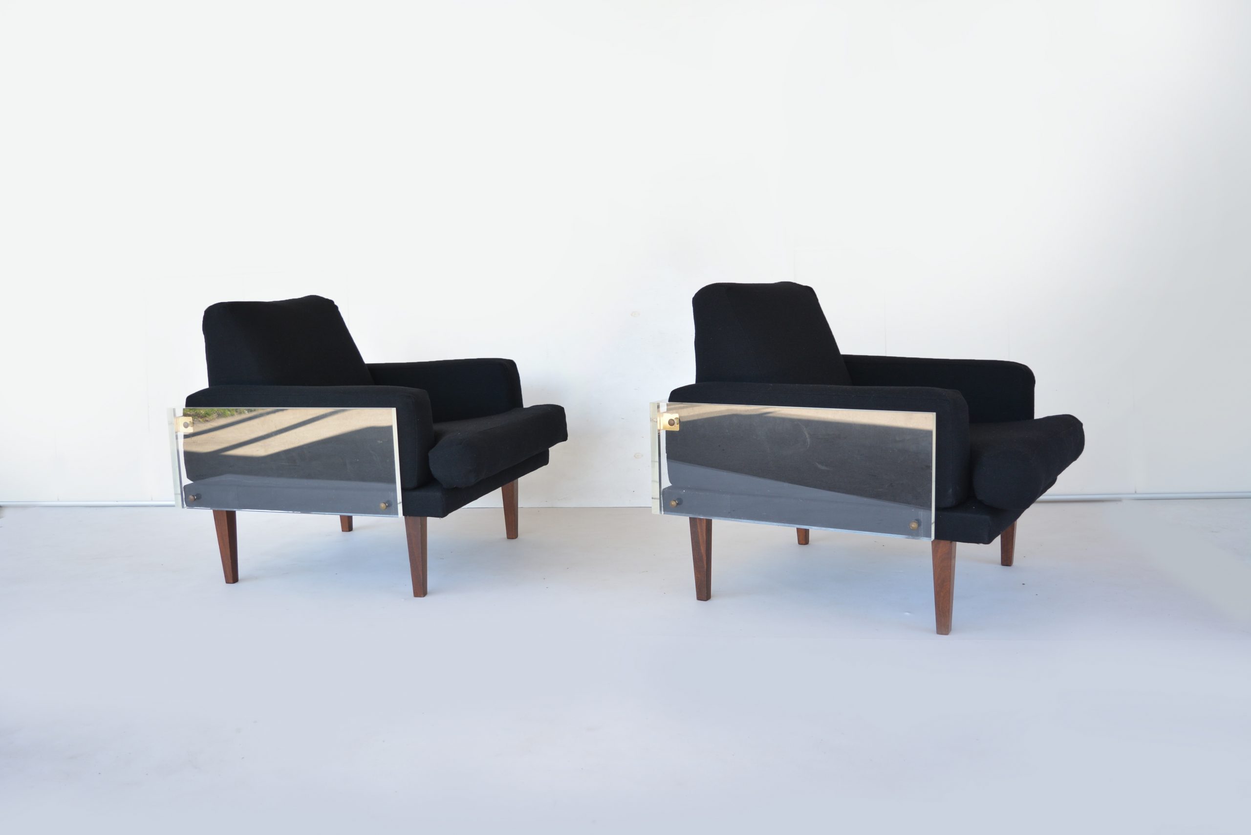 peacock-furniture-perspex-designer-lounge-suite-pair-armchairs-chairs-west-end-brisbane-b-b-italia-era-vintage-retro (8)