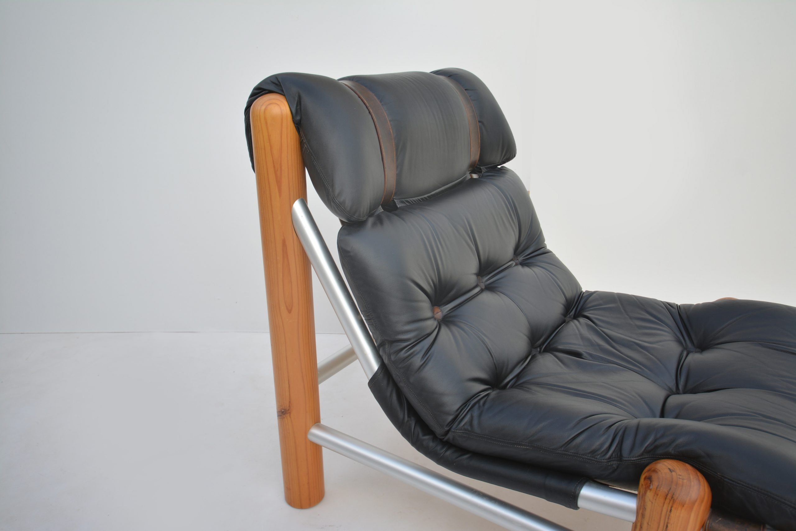 australian-made-brisbane-robert-dunlop-campaign-safari-lounge-chair-vintage-leather-chair-danish-b-b-italia-era (7)