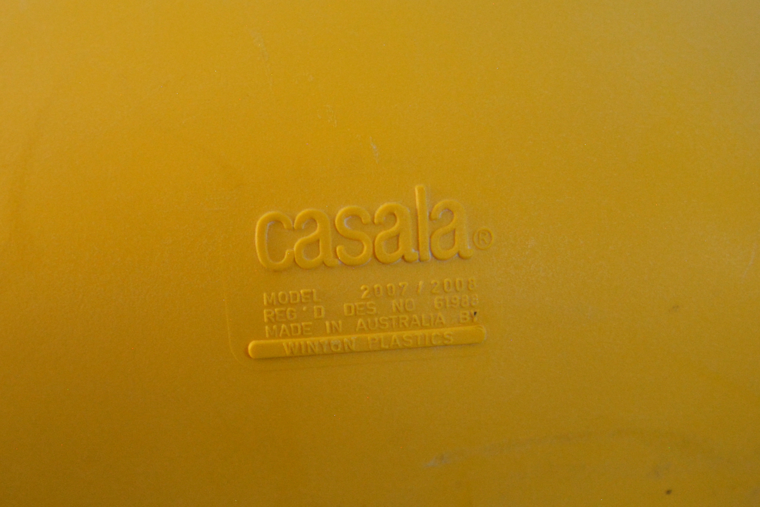 4-casala-casalino-winton-plastics-outdoor-retro-chairs-vintage-outdoor-furniture-fibreglass-designer-chairs-australian (3)