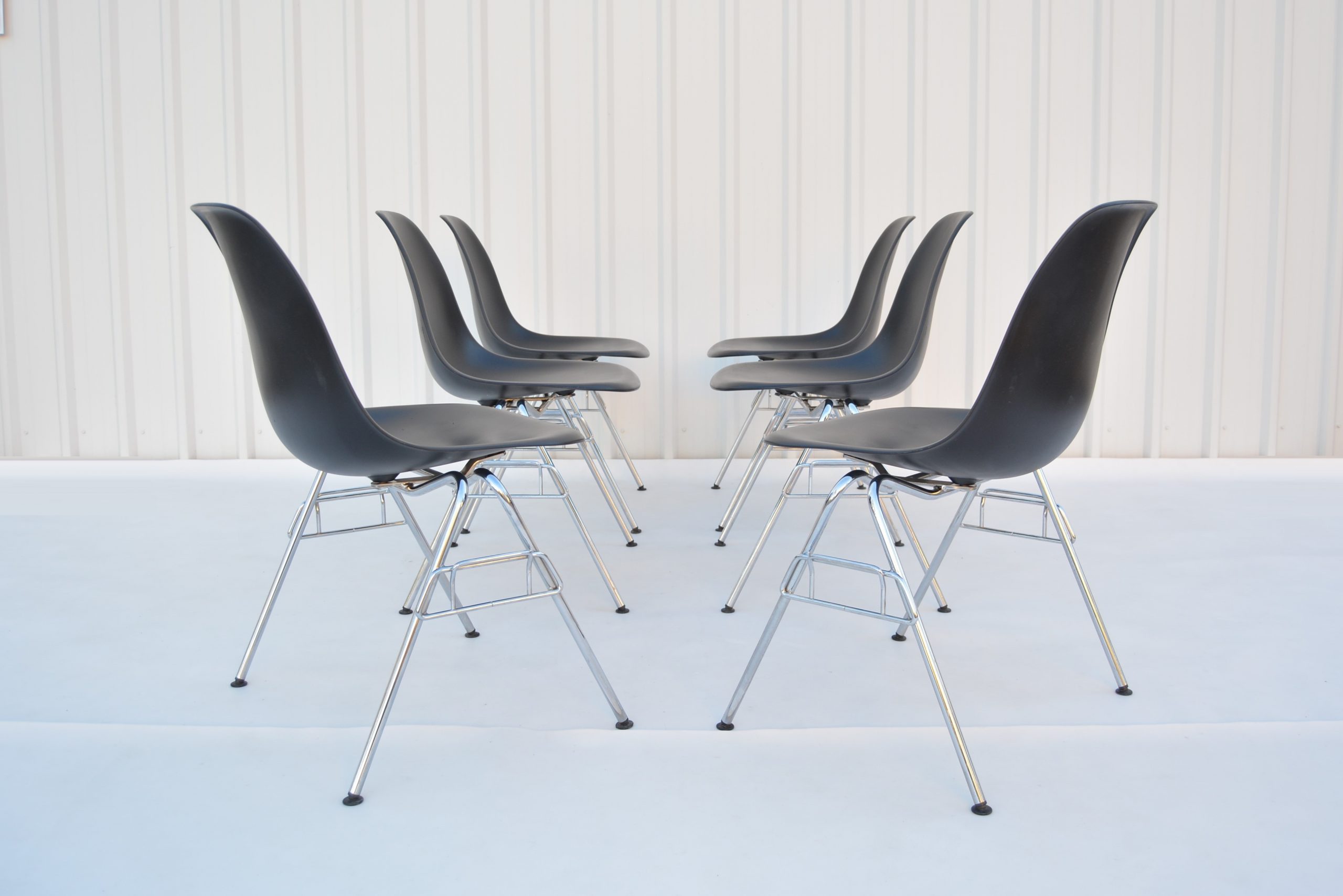 eames-vitra-germany-vintage-plastic-stackable-chairs-dining-suite-designer-furniture-brisbane (8)