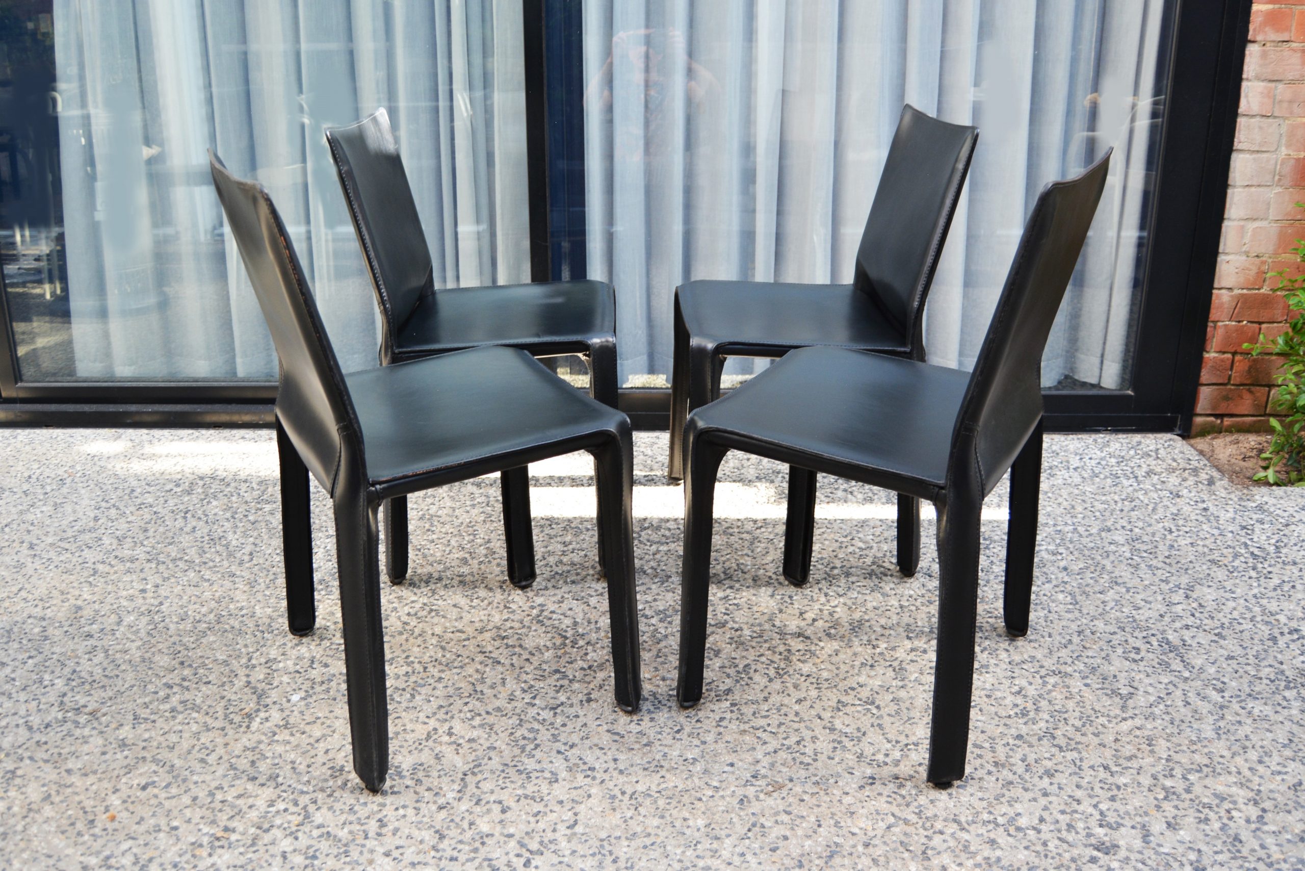 cassina-cab-chairs-leather-412-vintage-designer-dining-chairs-authentic-in-australia (3)
