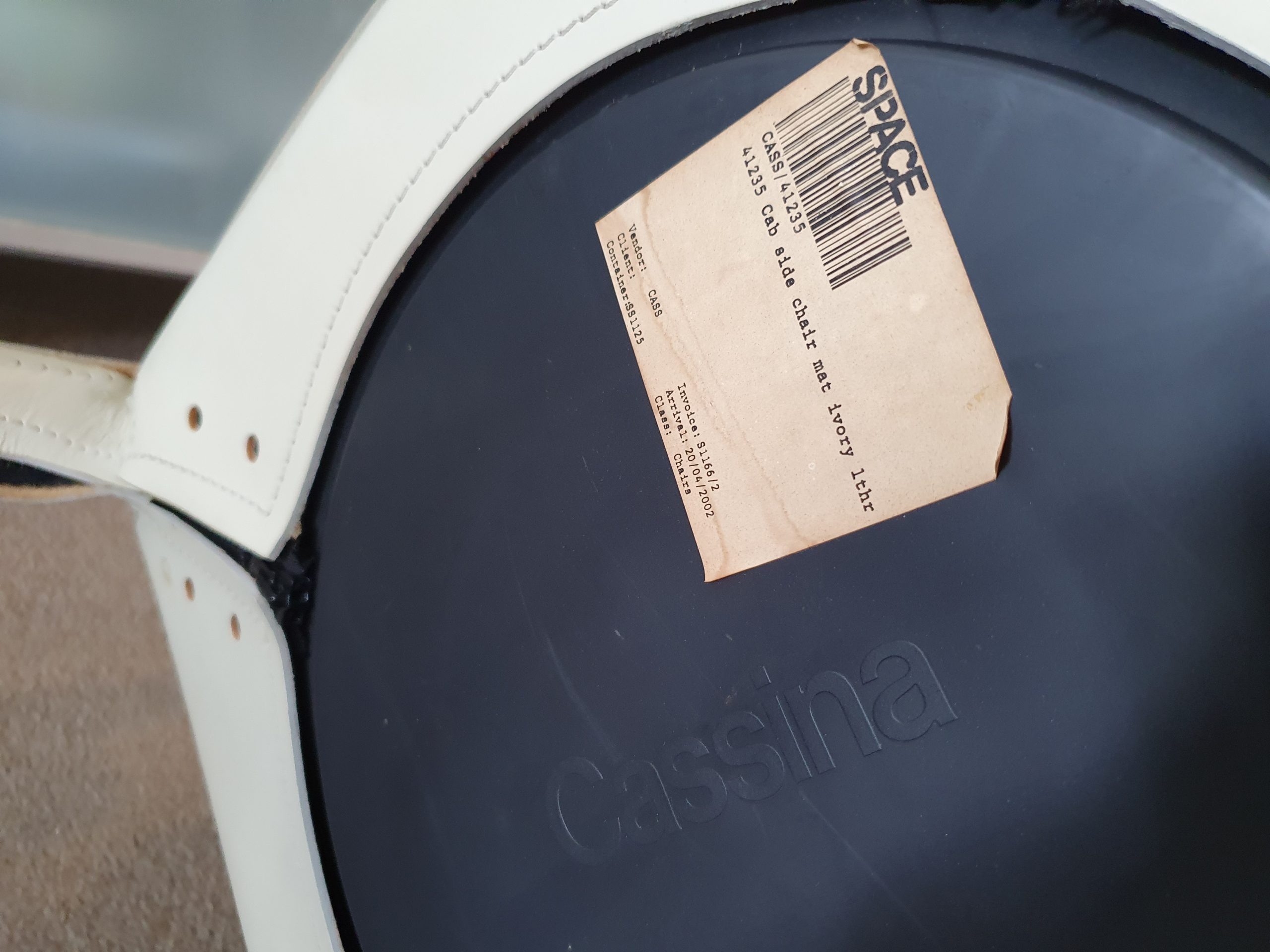 cassina-cab-chairs-vintage-leather-italian-designer-dining-chairs-italy-b-b-italia-era (1)