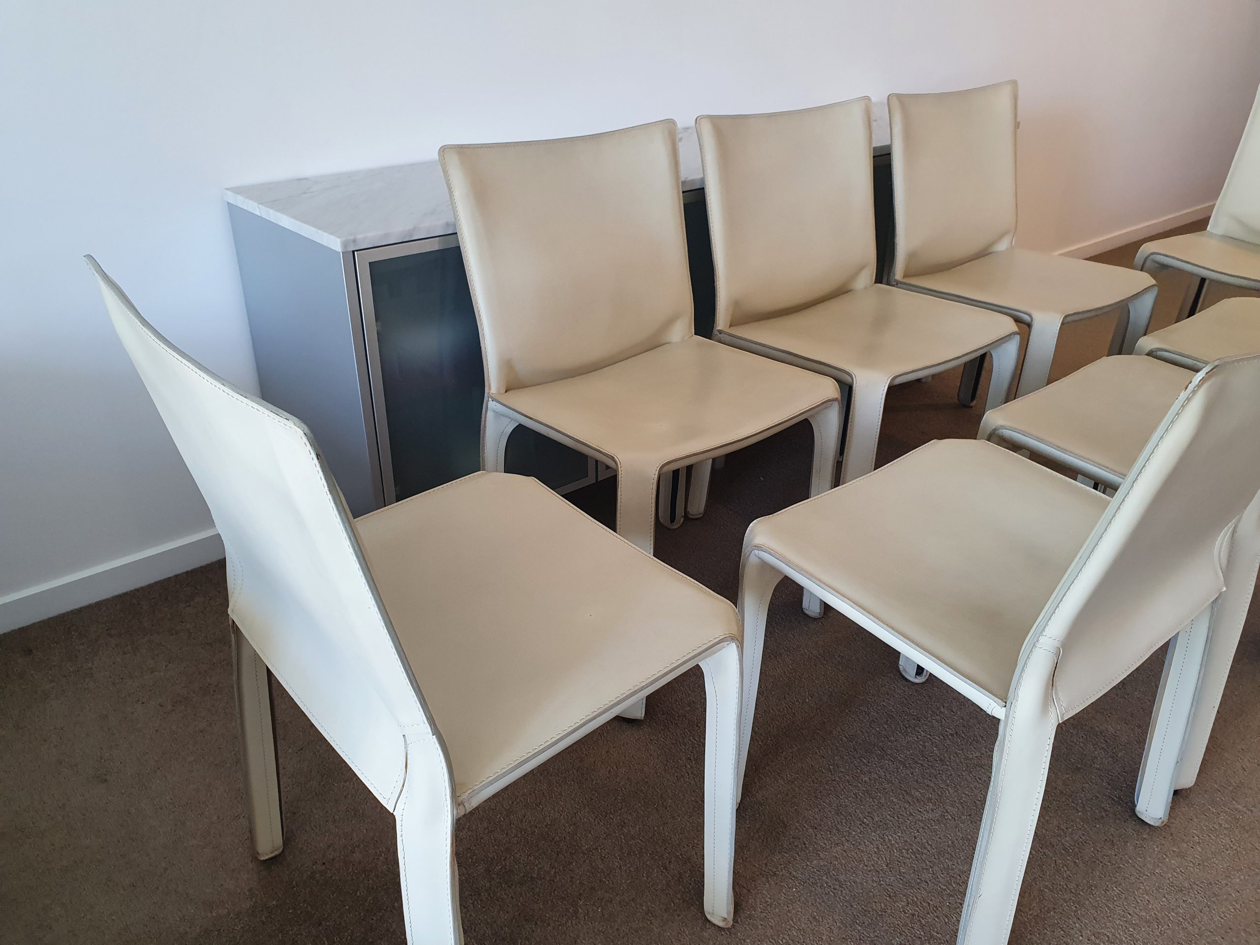 cassina-cab-chairs-vintage-leather-italian-designer-dining-chairs-italy-b-b-italia-era (4)