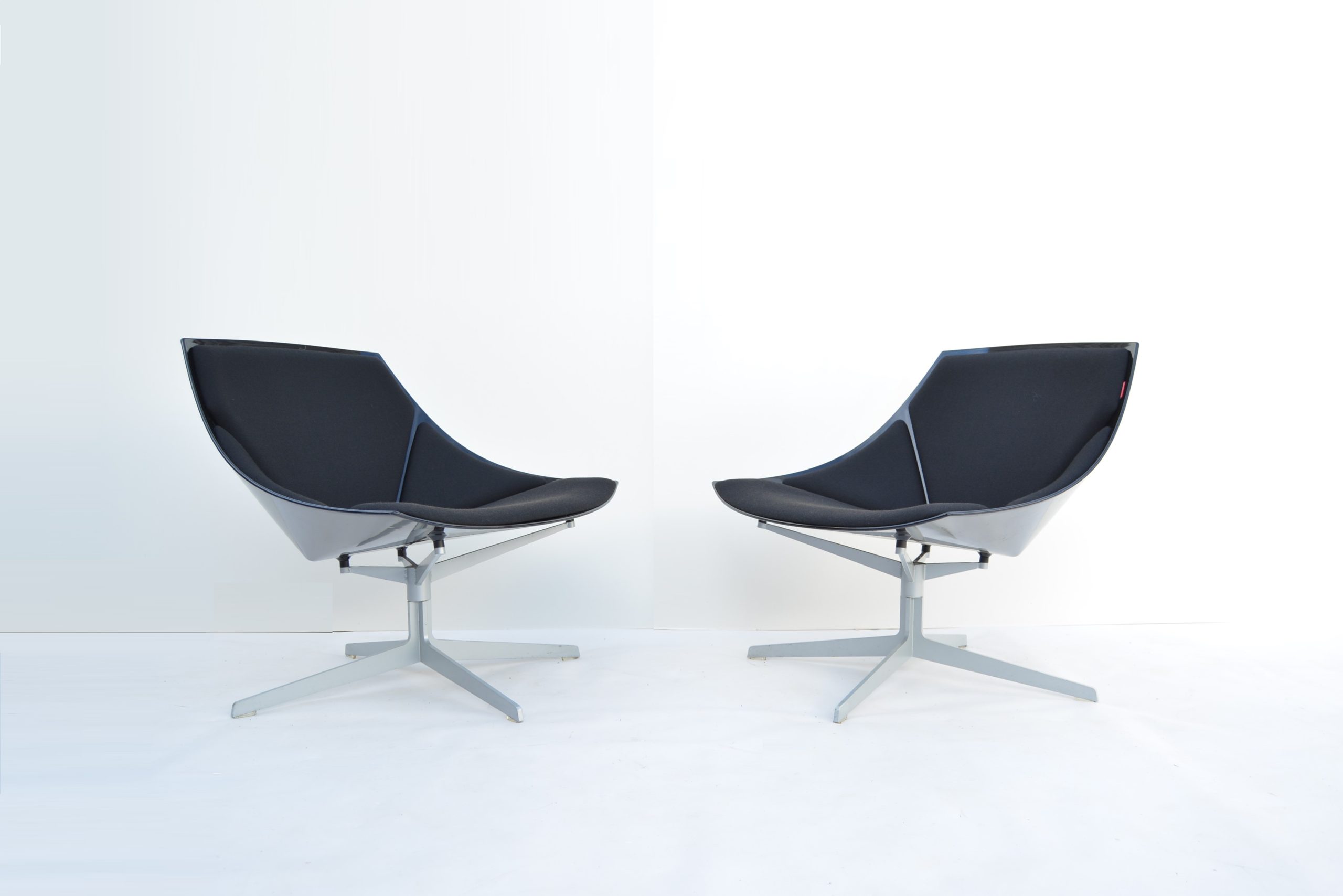 fritz-hansen-jehs-and-laub-space-age-lounge-chairs-swivel-designer-b-b-italia-era (2)