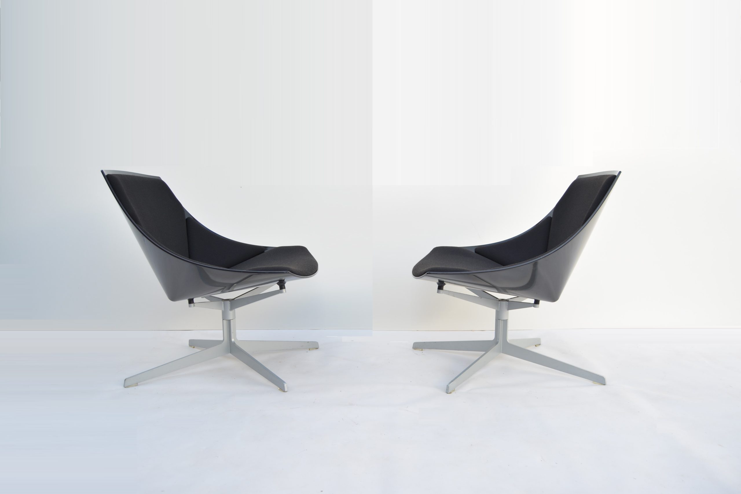 fritz-hansen-jehs-and-laub-space-age-lounge-chairs-swivel-designer-b-b-italia-era (9)