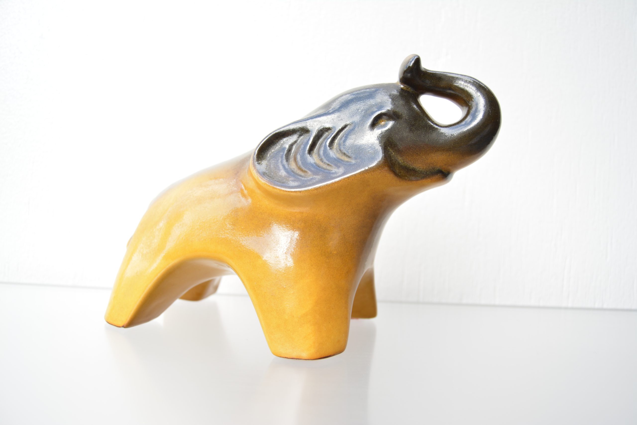 ellis-ceramics-ceramic-pottery-elephant-vintage-retro-elephant