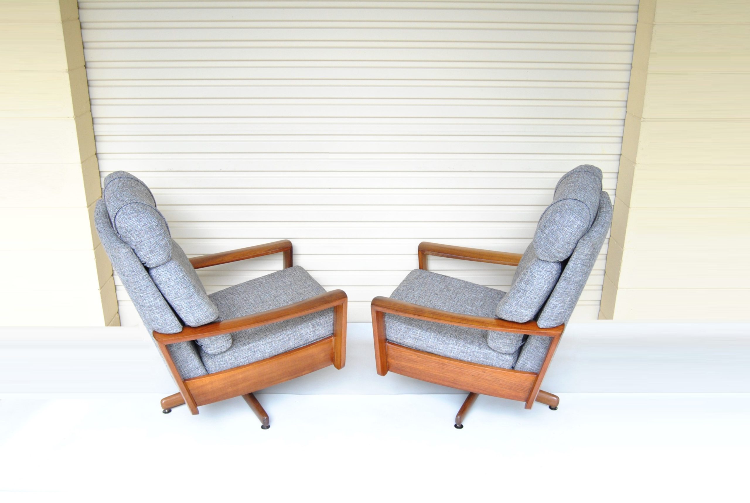 pair-flerena-fler-swivel-chairs-vintage-australian-furniture-tessa-parker-era (4)