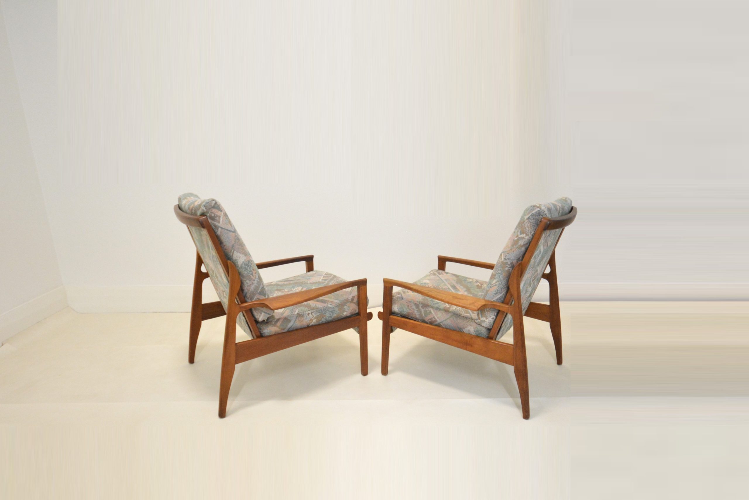 fler-narvik-day-night-sofa-pair-chairs-armchairs-parker-danish-era (4)