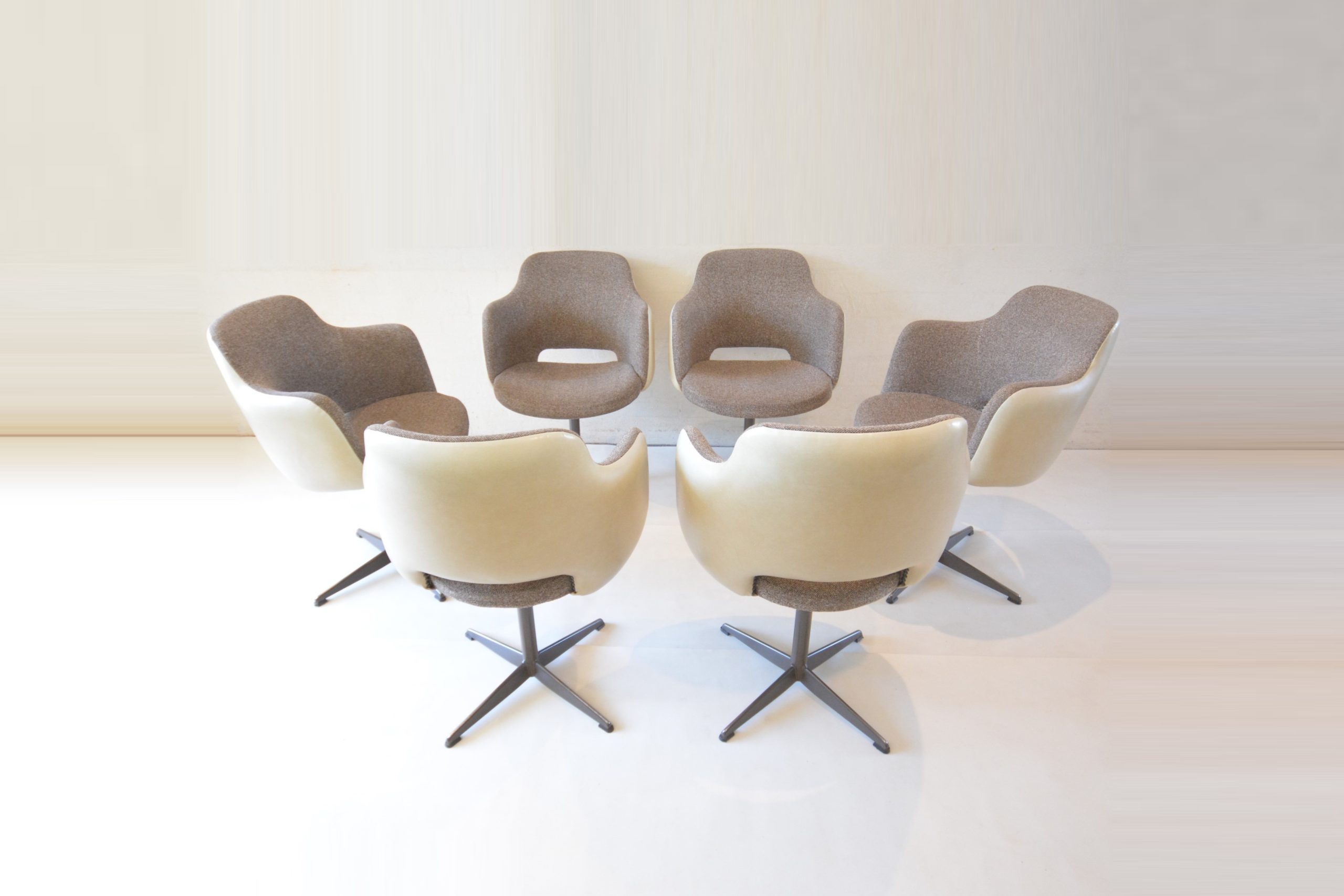 kendall-wallace-vintage-swivel-chairs-1960's-retro-dining-chairs-eames-featherston-era (5)