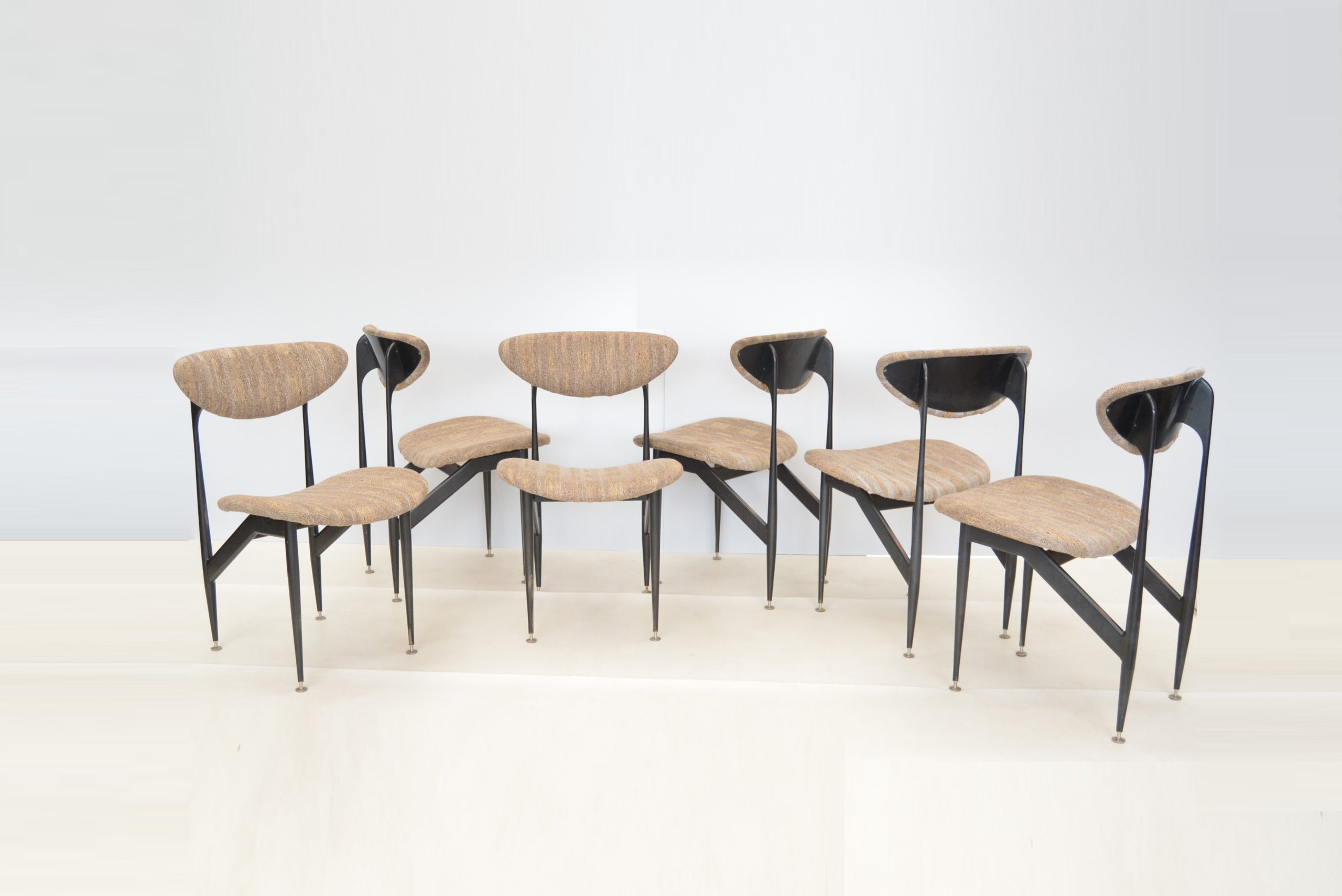 black-featherston-scape-dining-suite-chairs-table-vintage-1950's-designer-furniture-parker-era (9)