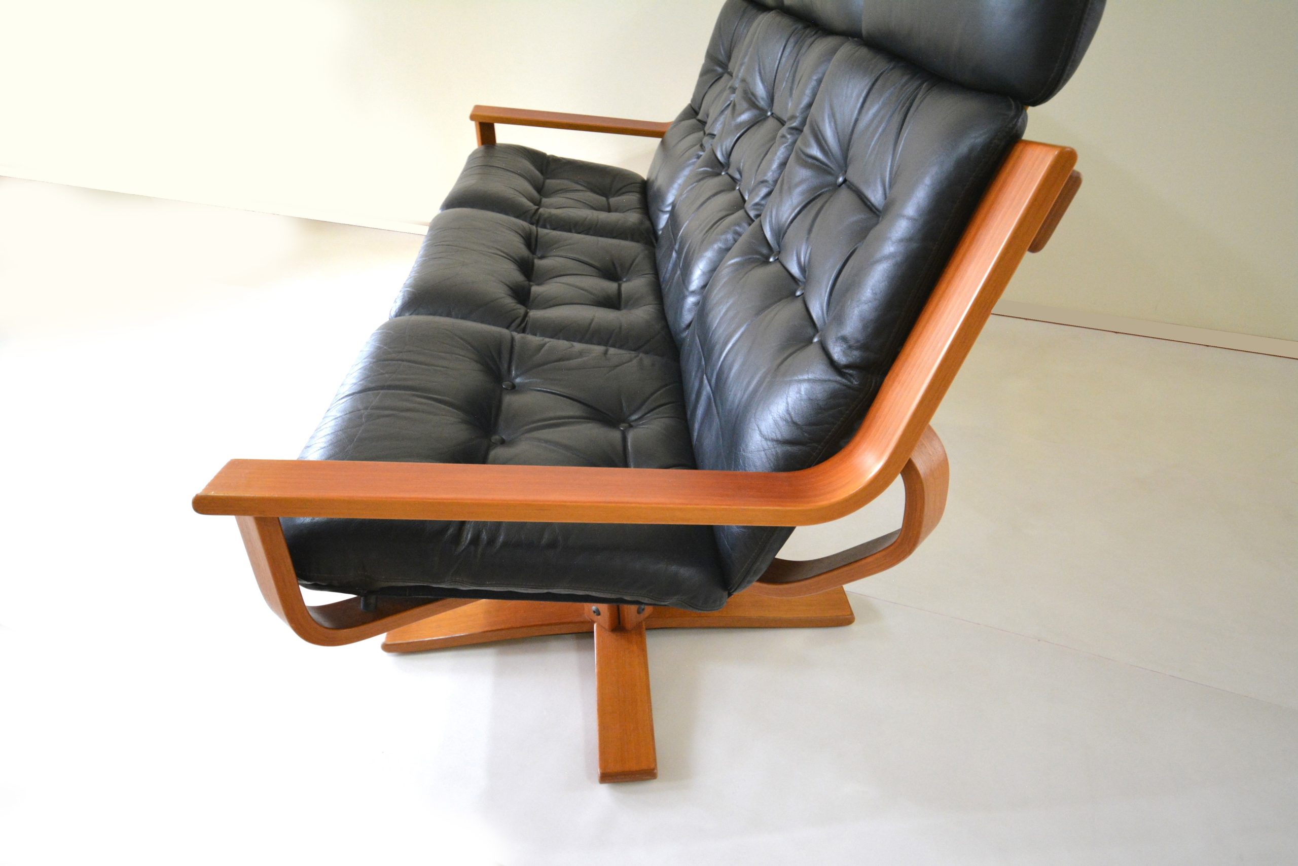 joe-rufenacht-mid-century-lounge-suite-vintage-australian-sofa-swivel-chairs-couch-tessa-danish-norwegian-era (9)