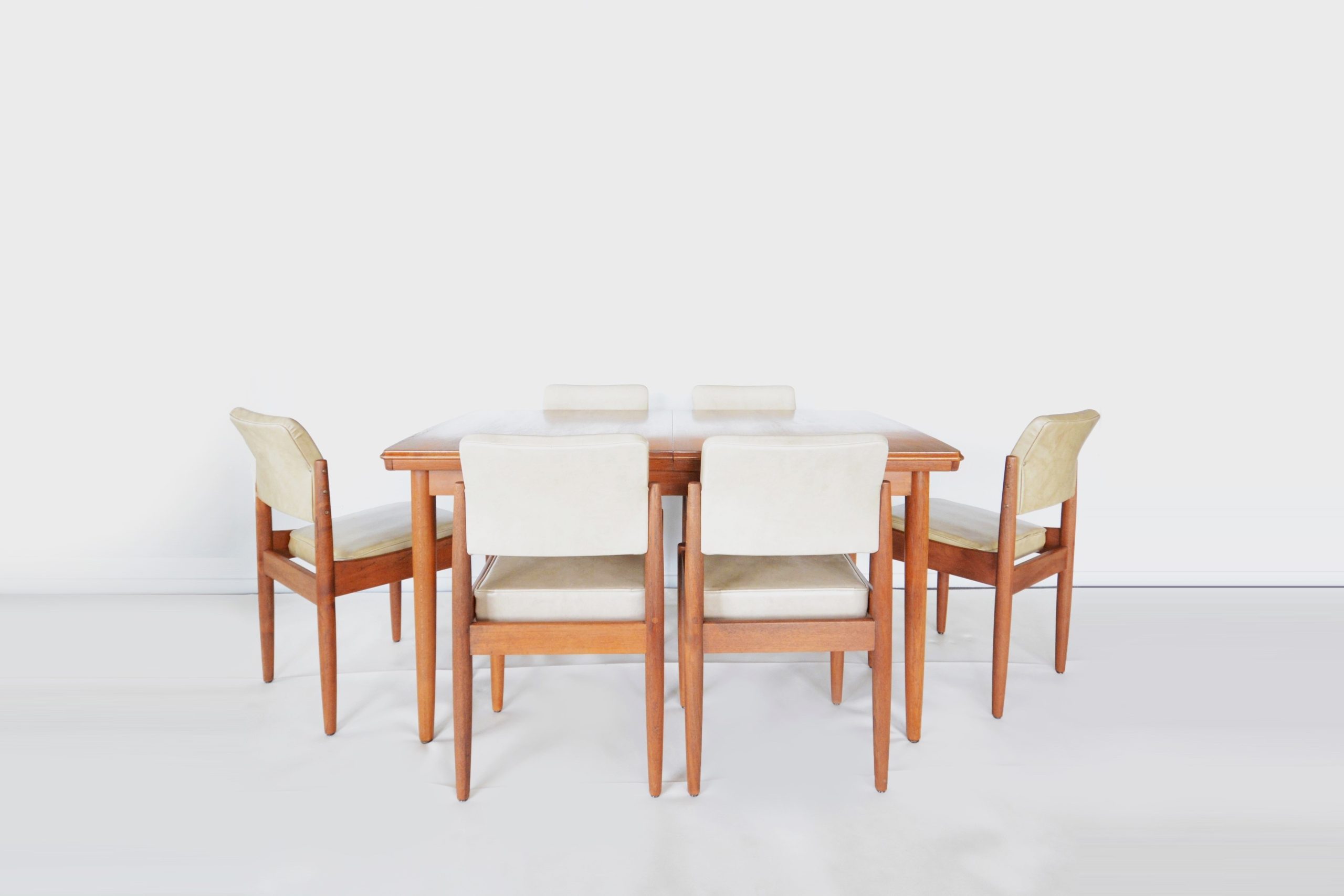chiswell-dining-suite-table-6-chairs-extension-vintage-retro-furniture-danish-parker-fler-era (26)